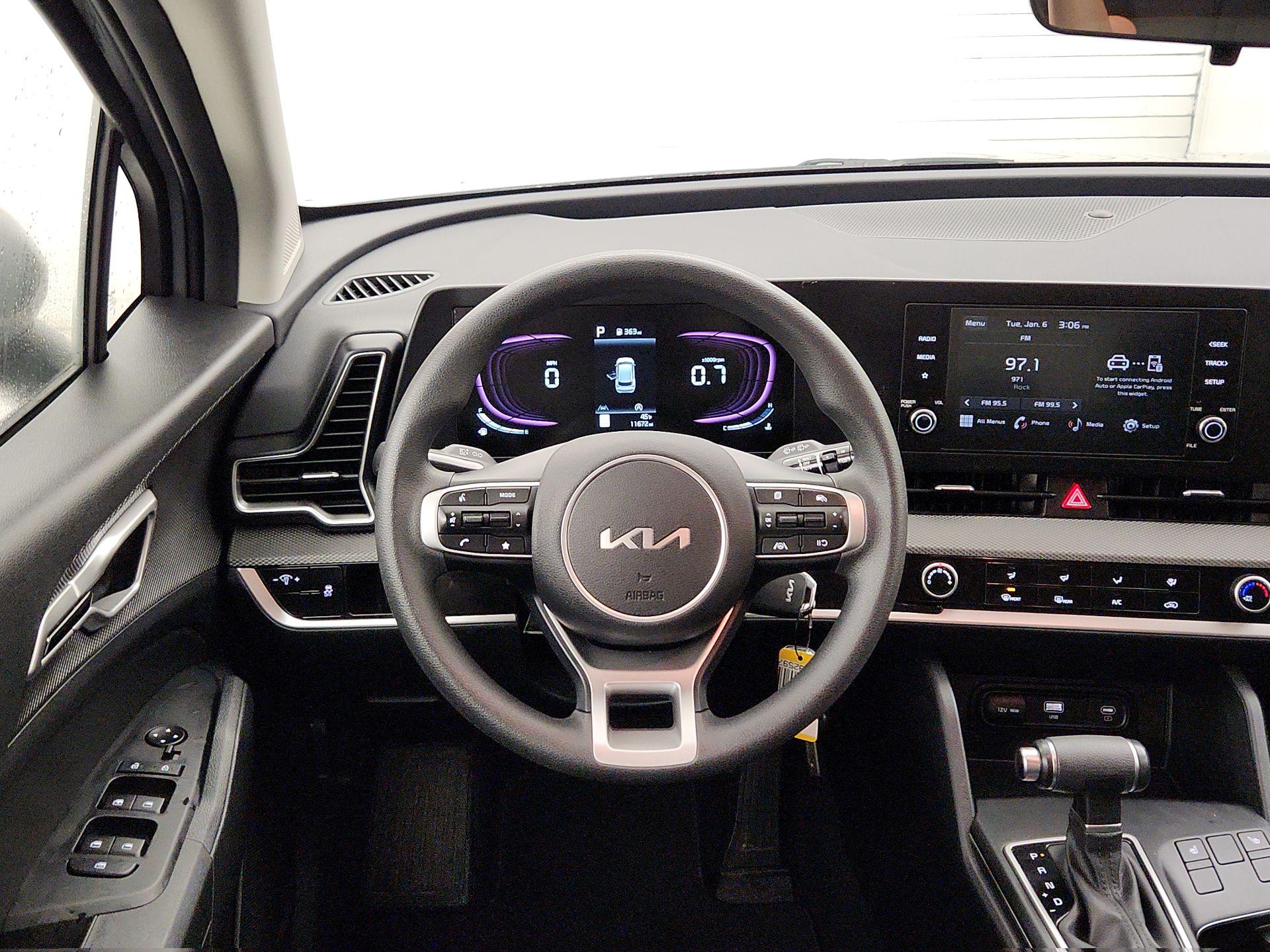 Thumbnail: 2023 Kia Sportage - 10