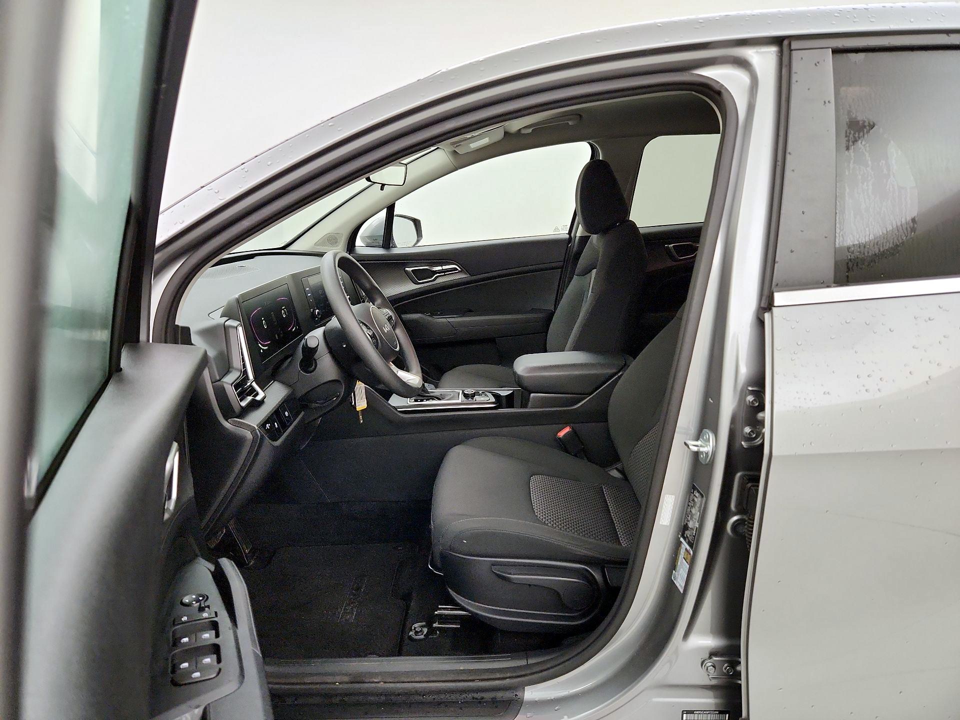 Thumbnail: 2023 Kia Sportage - 11