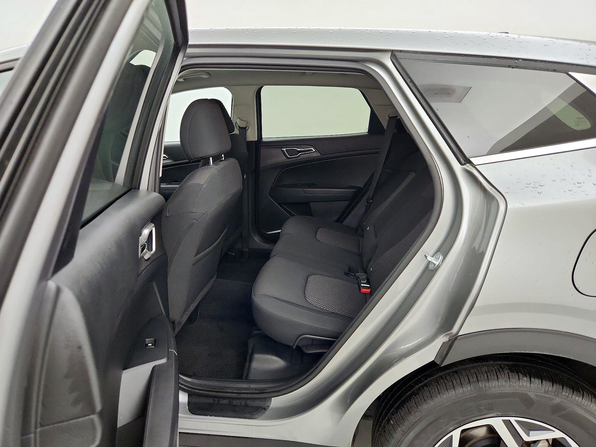 Thumbnail: 2023 Kia Sportage - 19