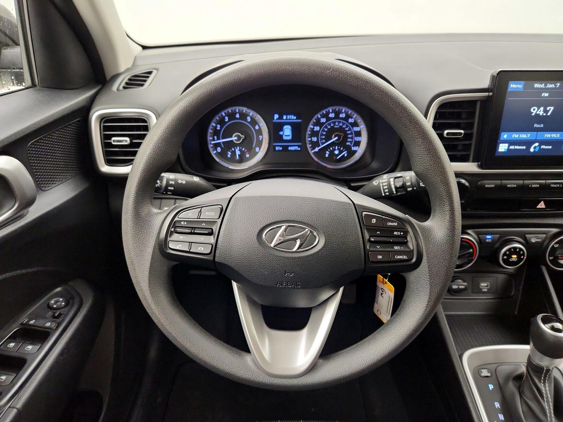 Thumbnail: 2021 Hyundai Venue - 10