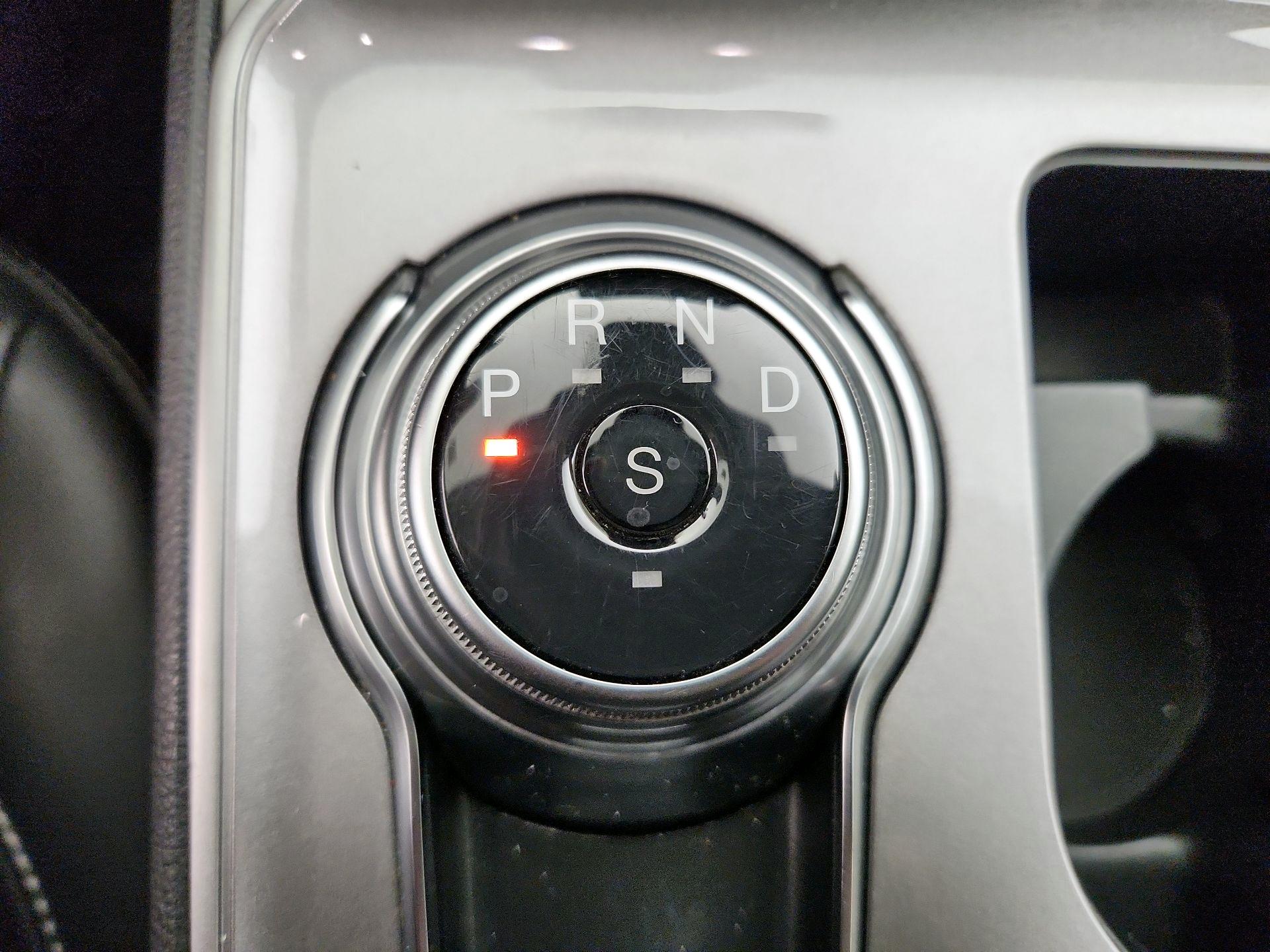 Thumbnail: 2024 Ford Edge - 17