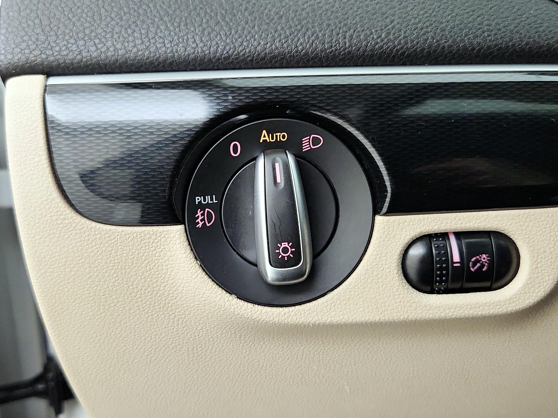 Thumbnail: 2016 Volkswagen Jetta - 13