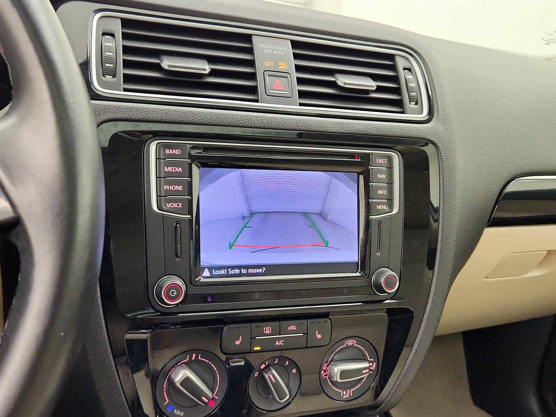 Thumbnail: 2016 Volkswagen Jetta - 15