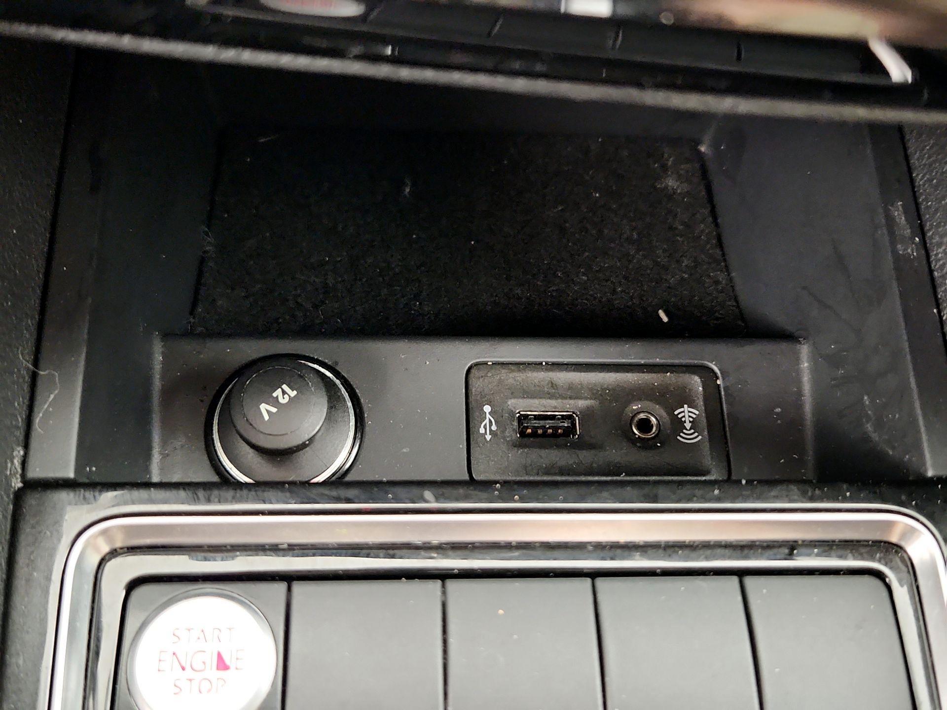 Thumbnail: 2016 Volkswagen Jetta - 19