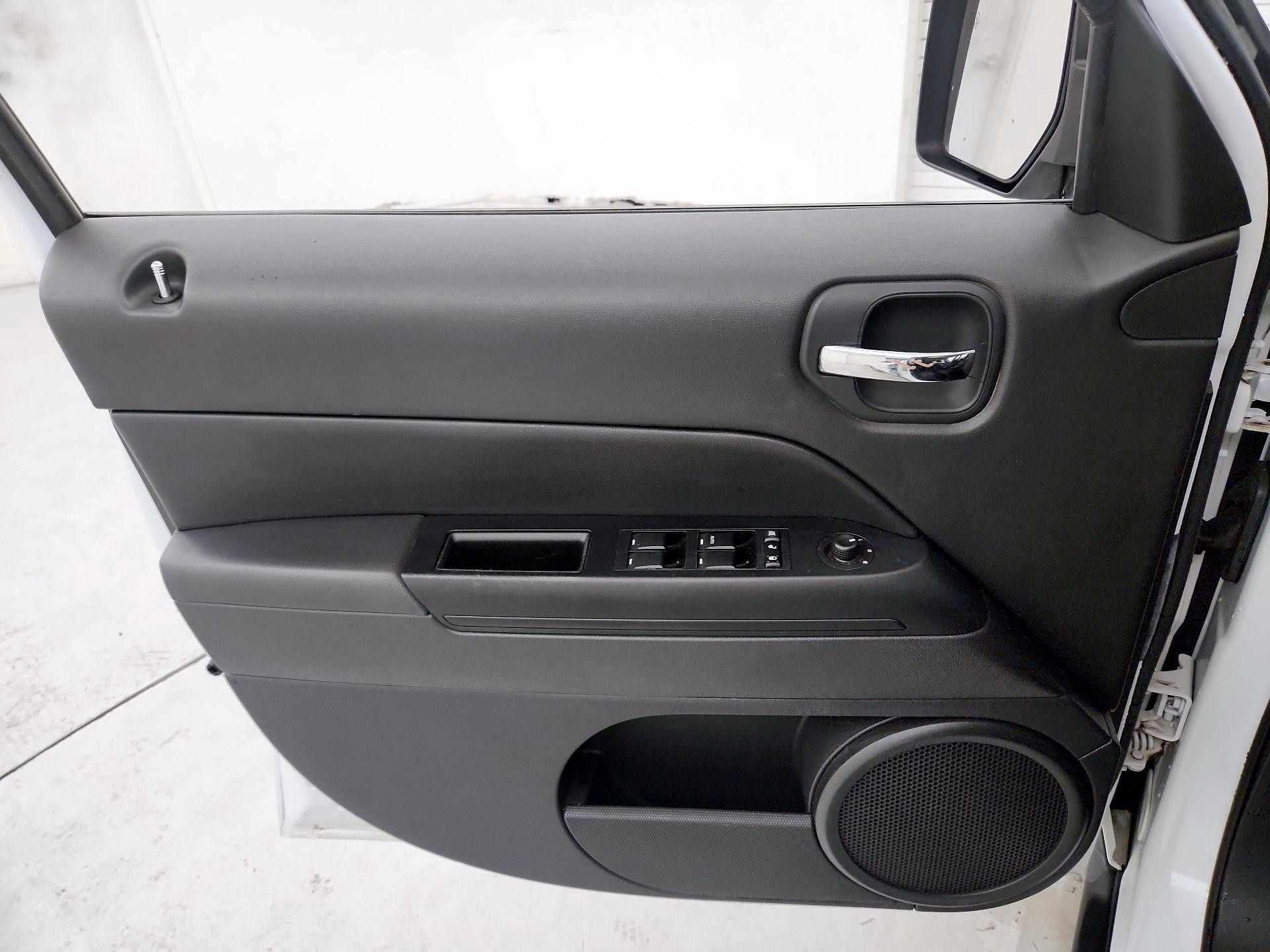 Thumbnail: 2015 Jeep Patriot - 12