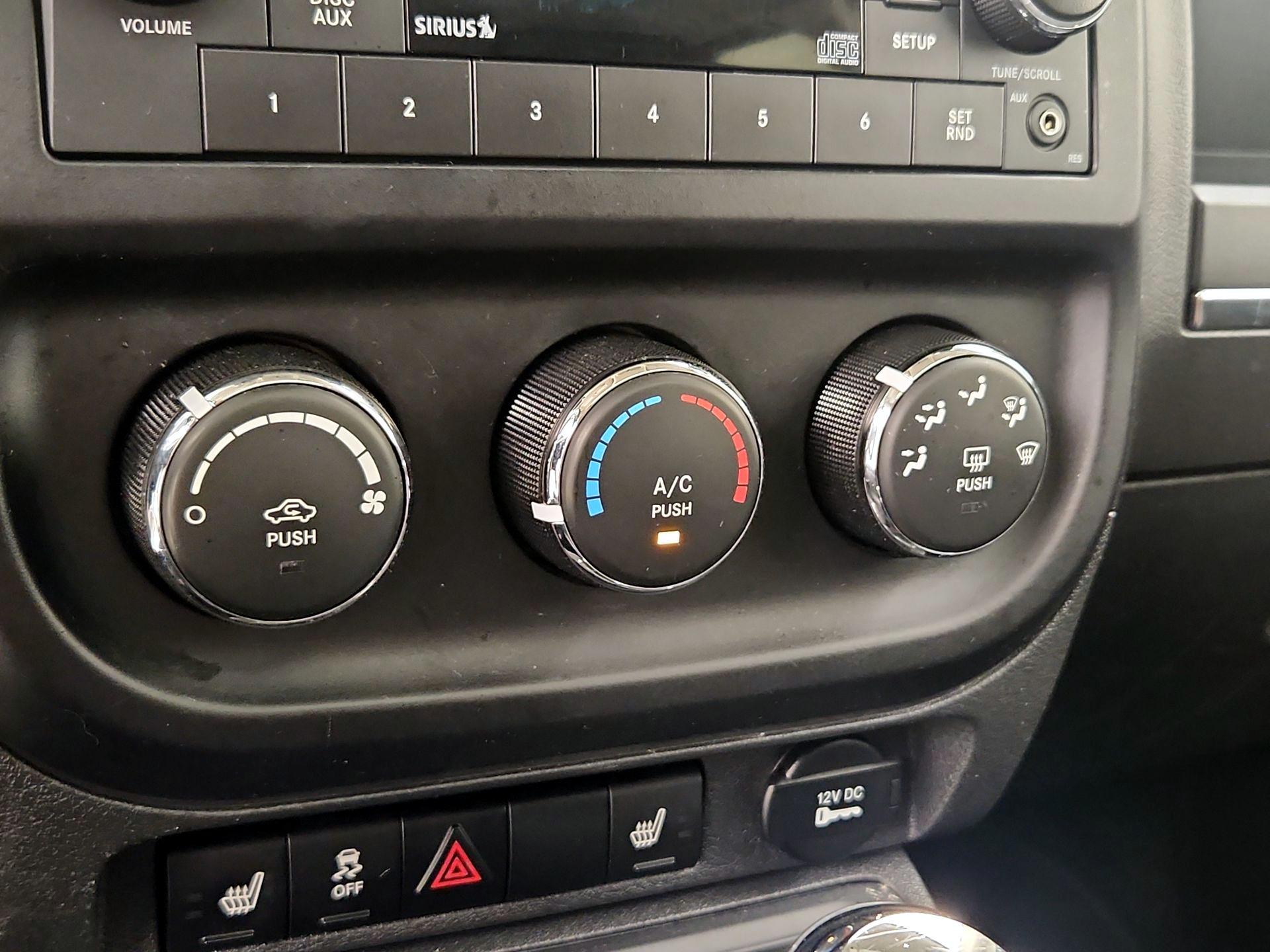 Thumbnail: 2015 Jeep Patriot - 14