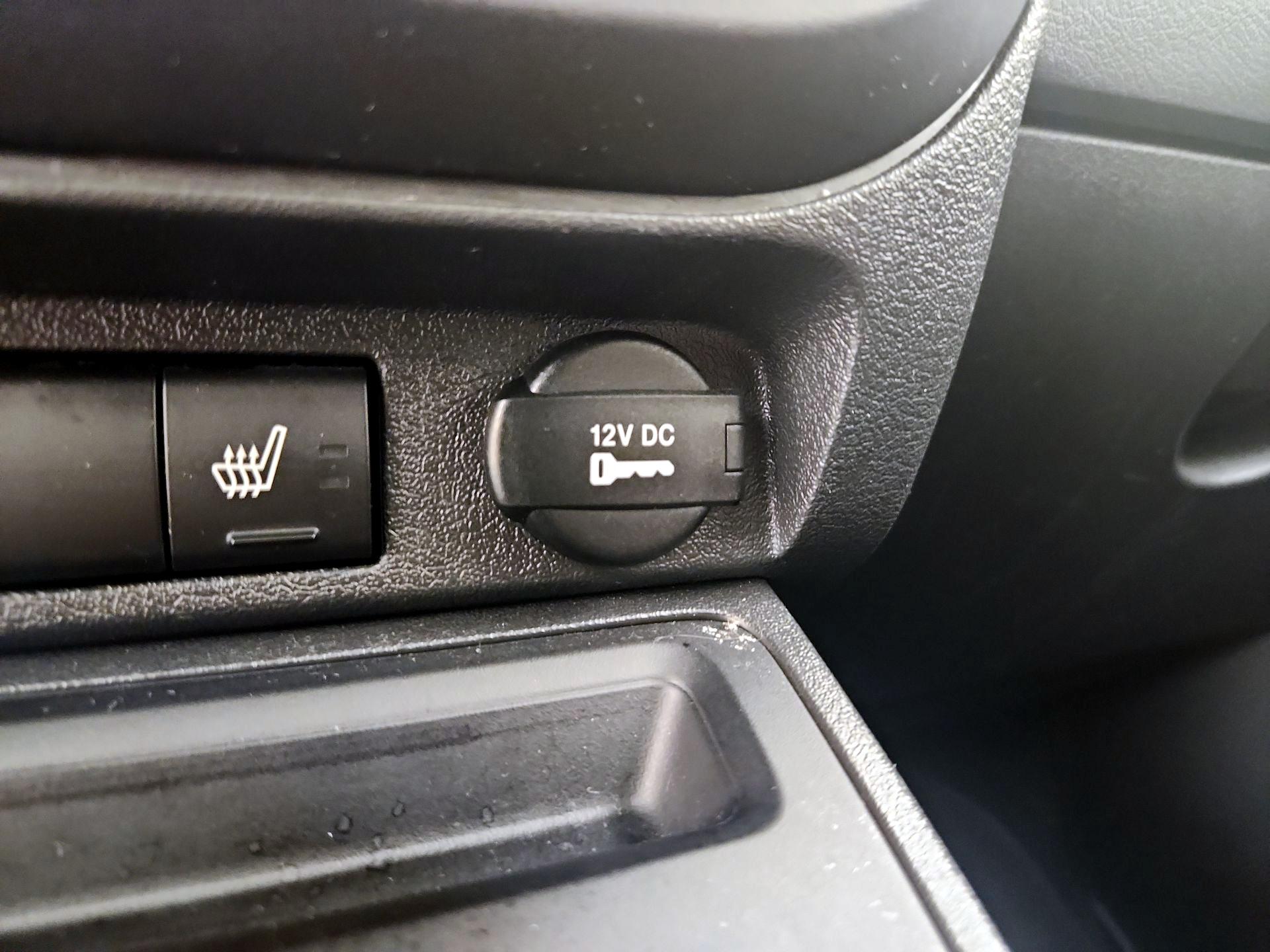 Thumbnail: 2015 Jeep Patriot - 16