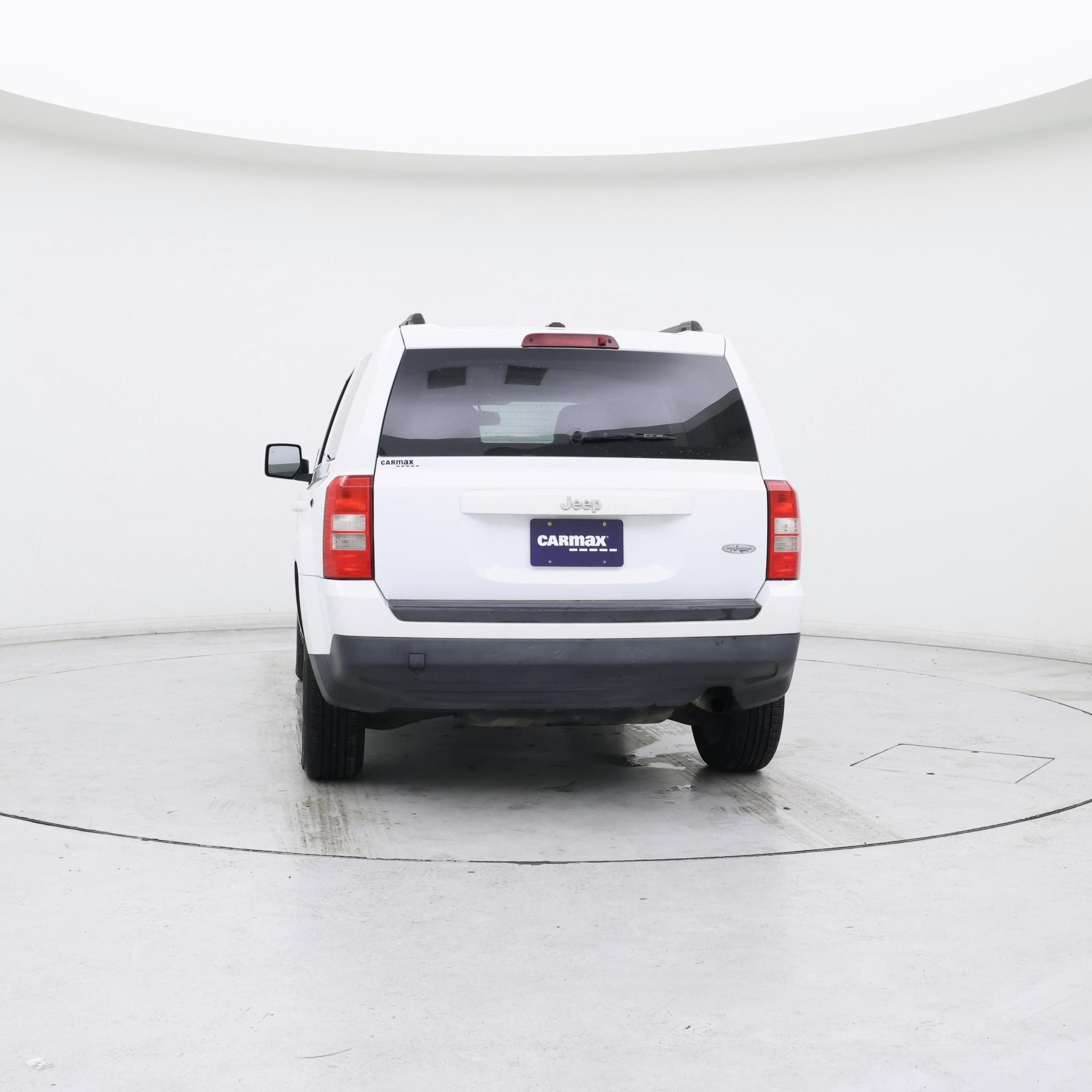 Thumbnail: 2015 Jeep Patriot - 6