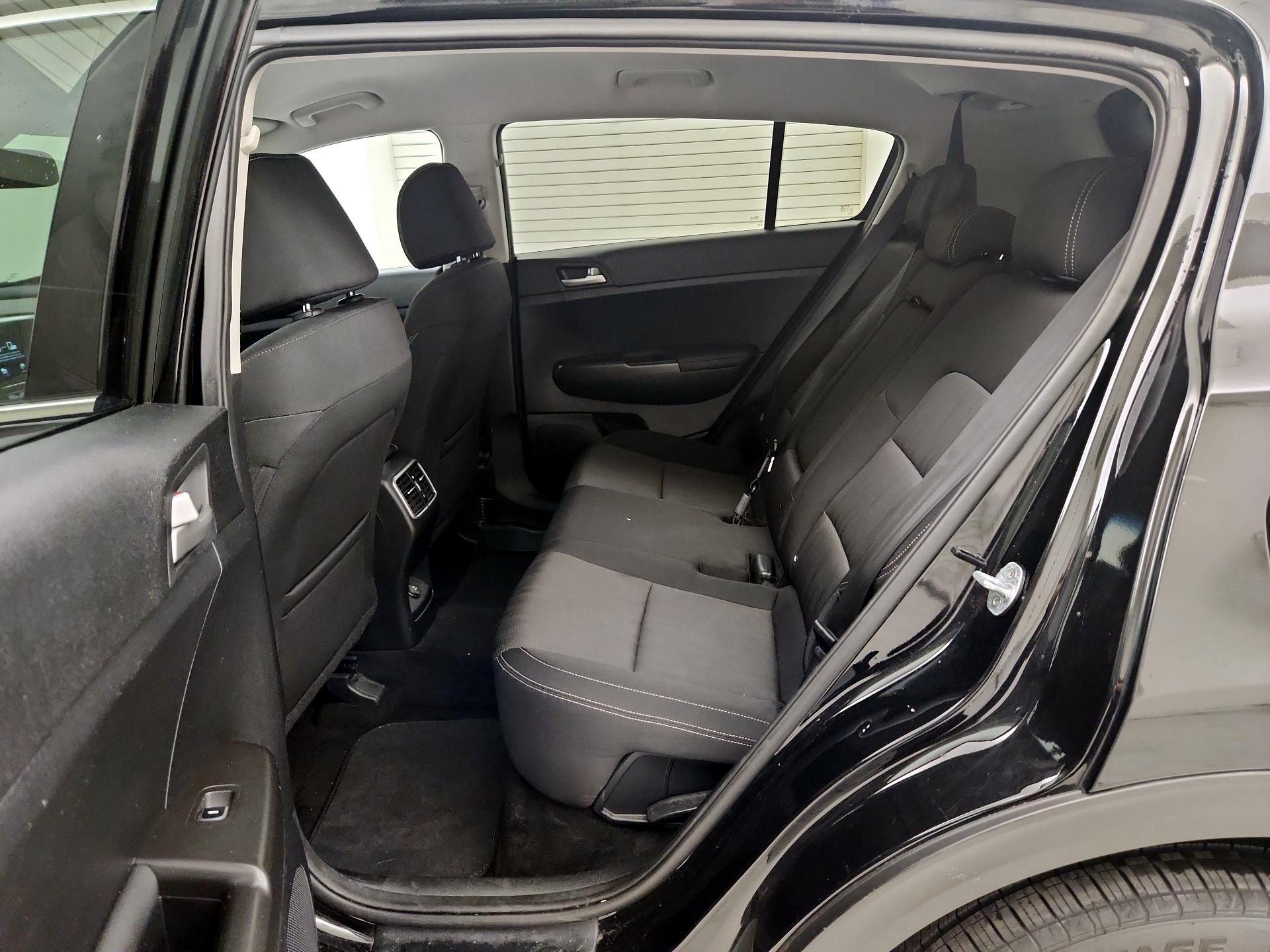 Thumbnail: 2020 Kia Sportage - 19