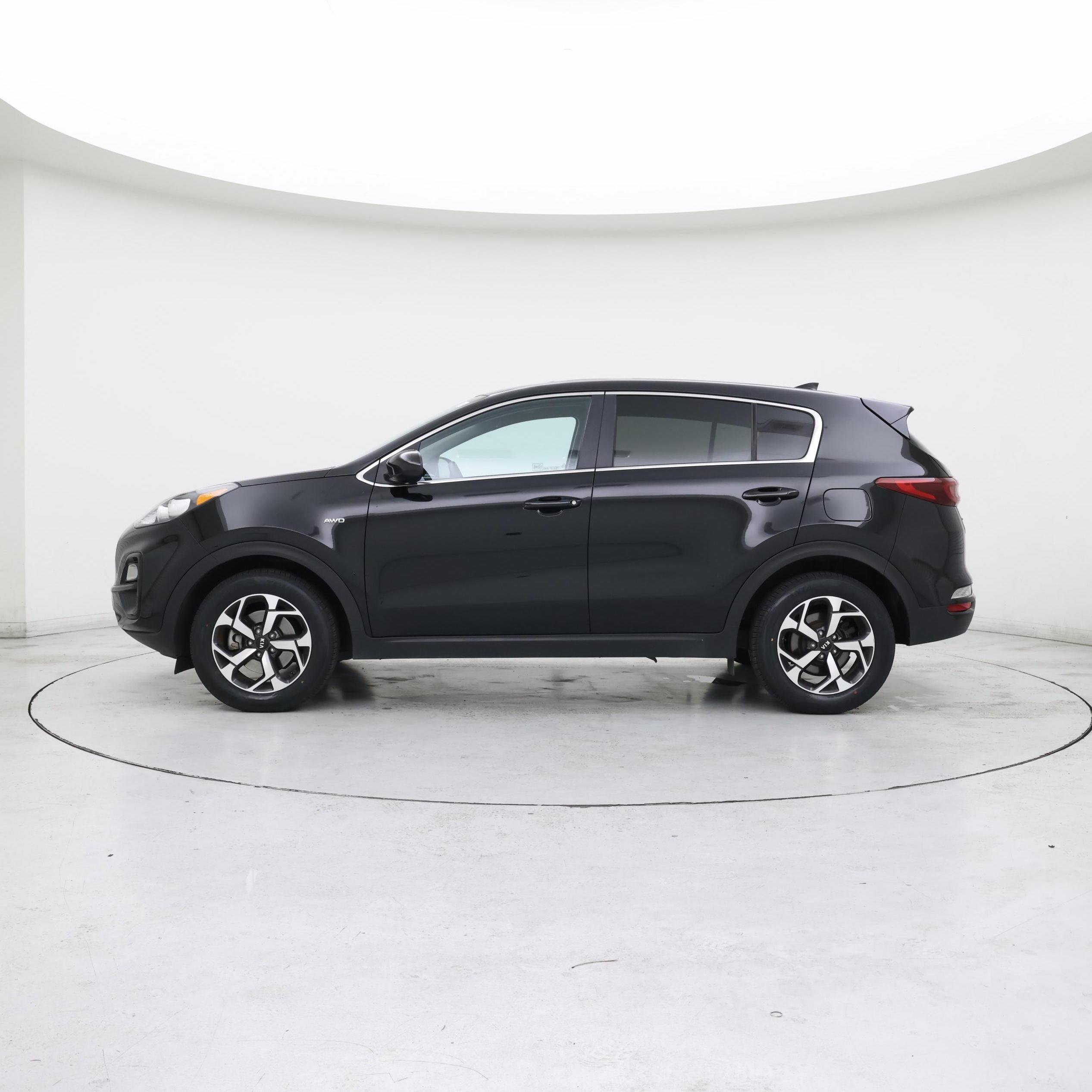 Thumbnail: 2020 Kia Sportage - 3