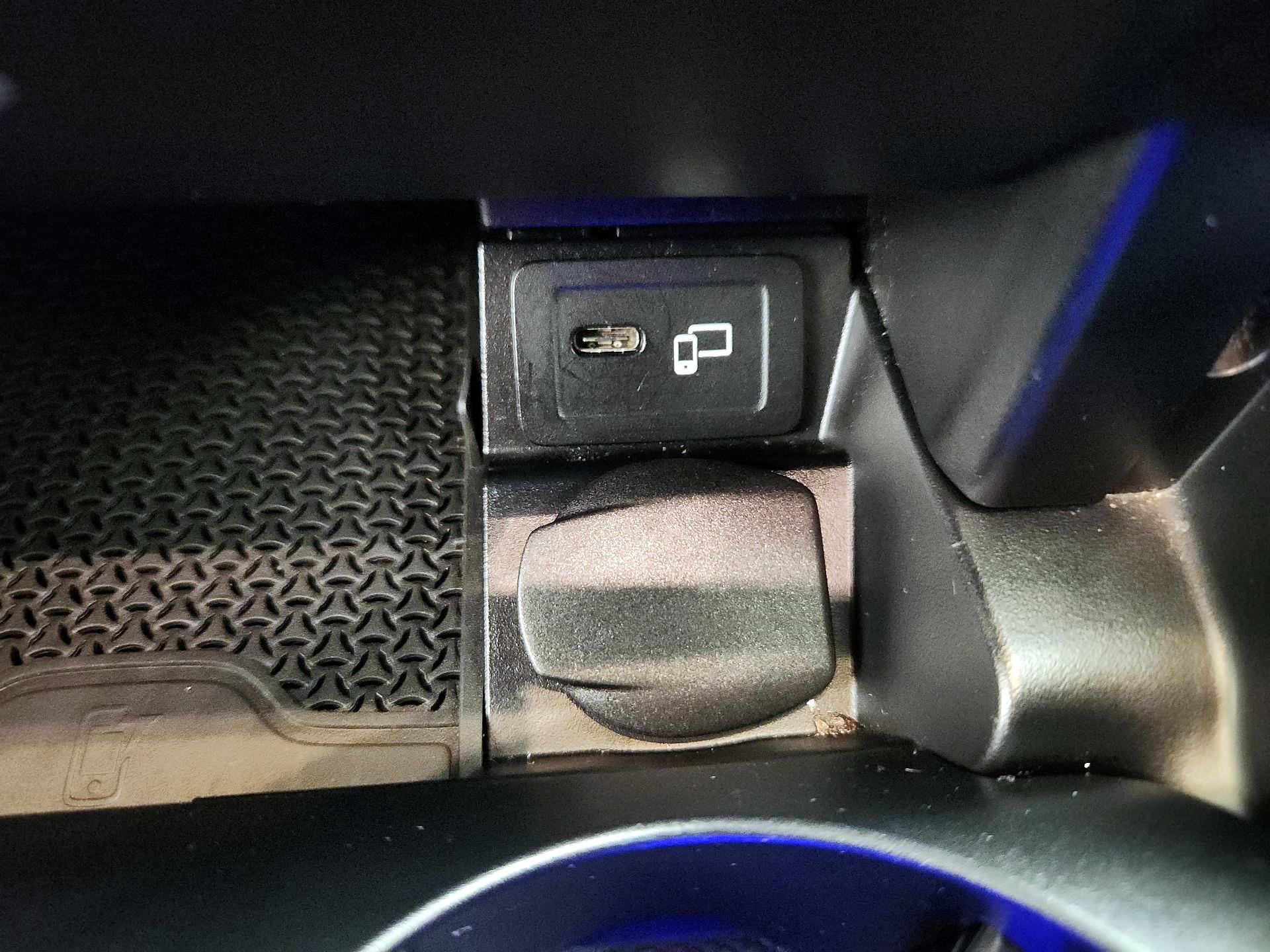 Thumbnail: 2021 Mercedes-Benz E-Class - 19