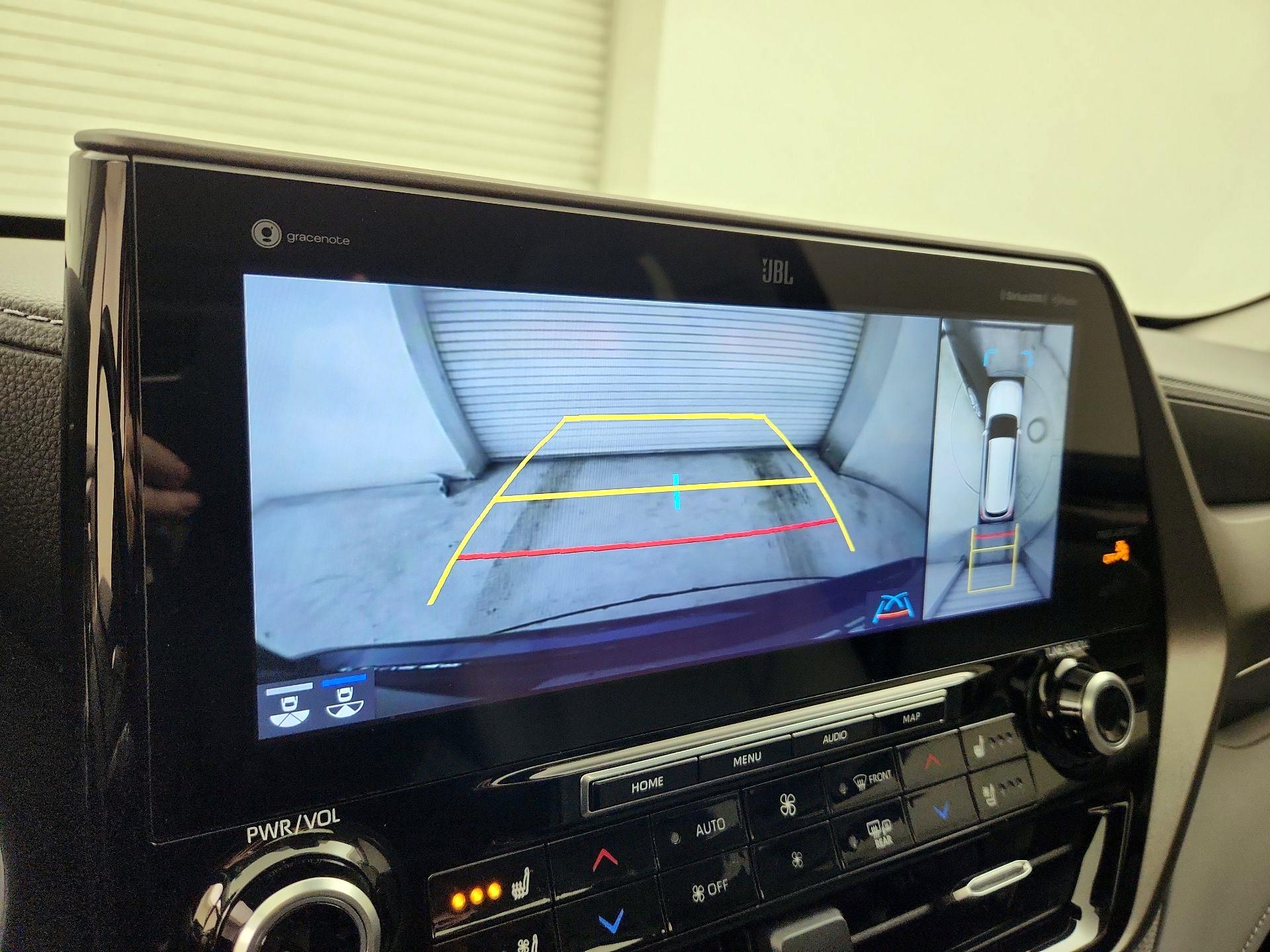 Thumbnail: 2020 Toyota Highlander - 15