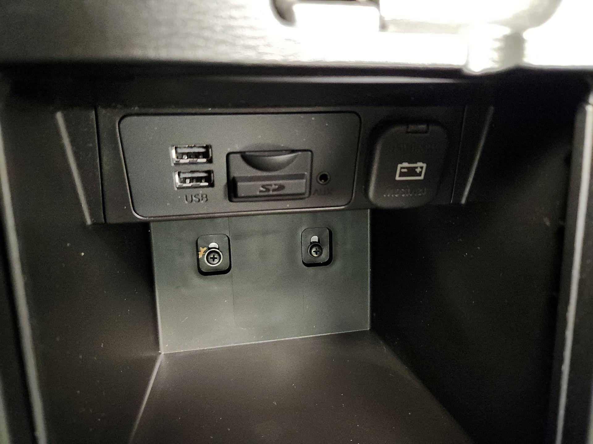 Thumbnail: 2016 Mazda Mazda3 - 19