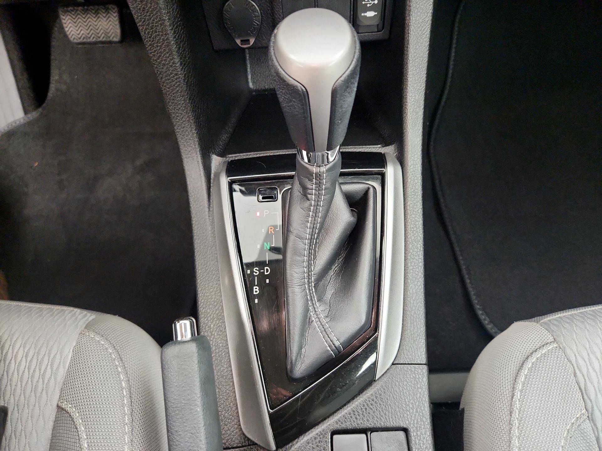 Thumbnail: 2016 Toyota Corolla - 17