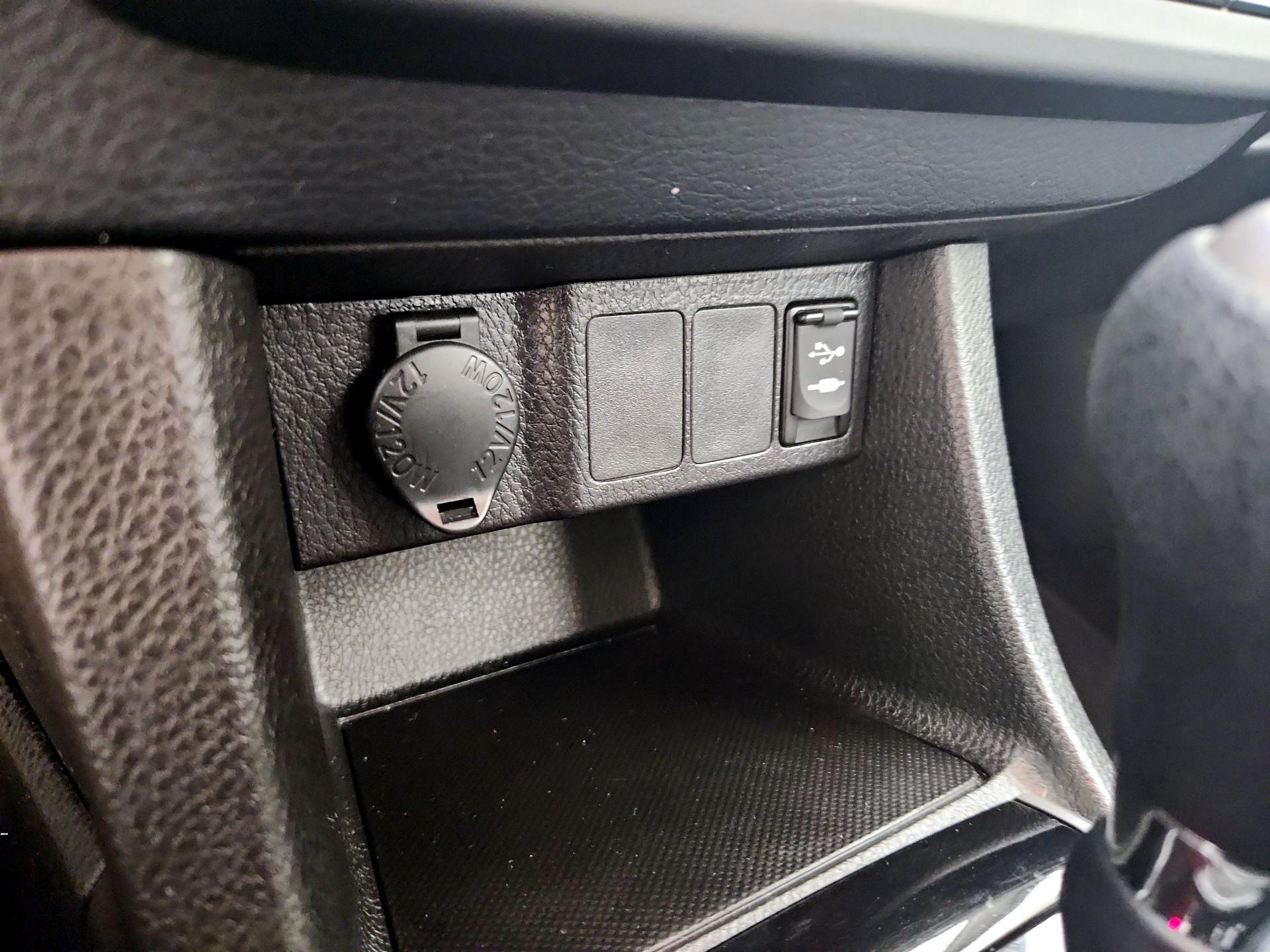 Thumbnail: 2016 Toyota Corolla - 18