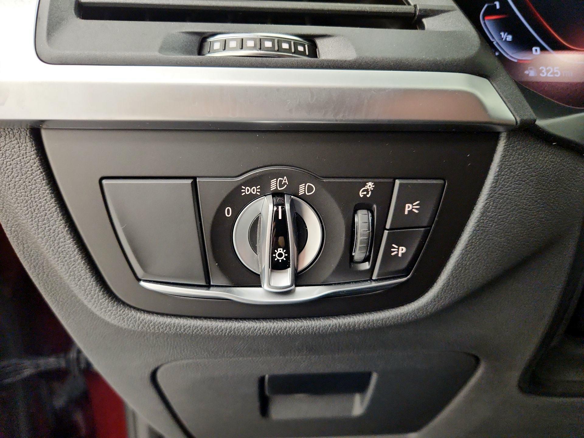 Thumbnail: 2022 BMW X3 - 13