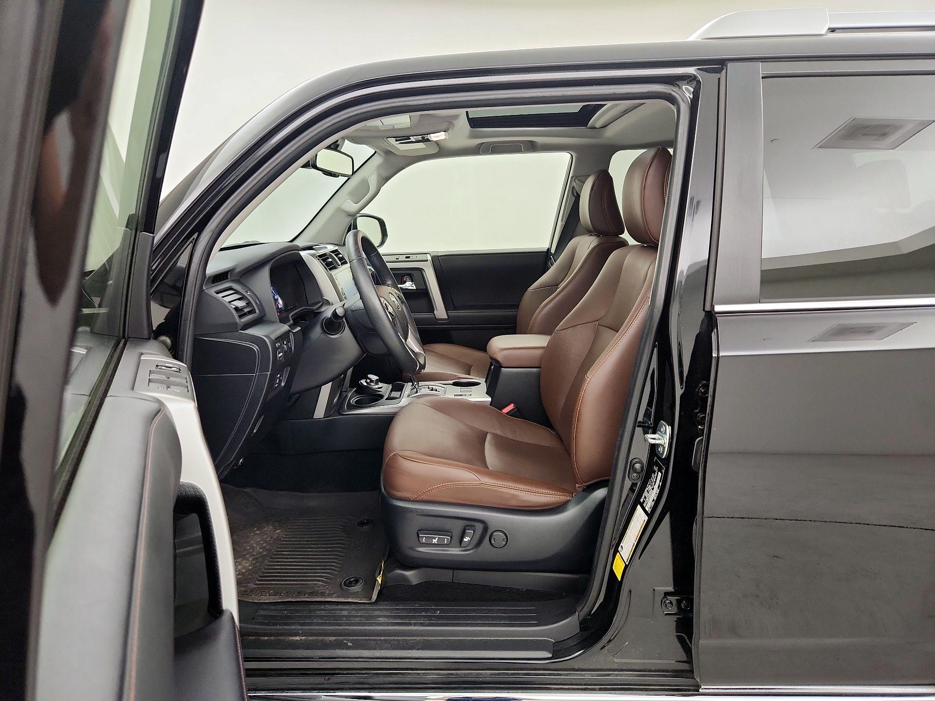 Thumbnail: 2022 Toyota 4Runner - 11