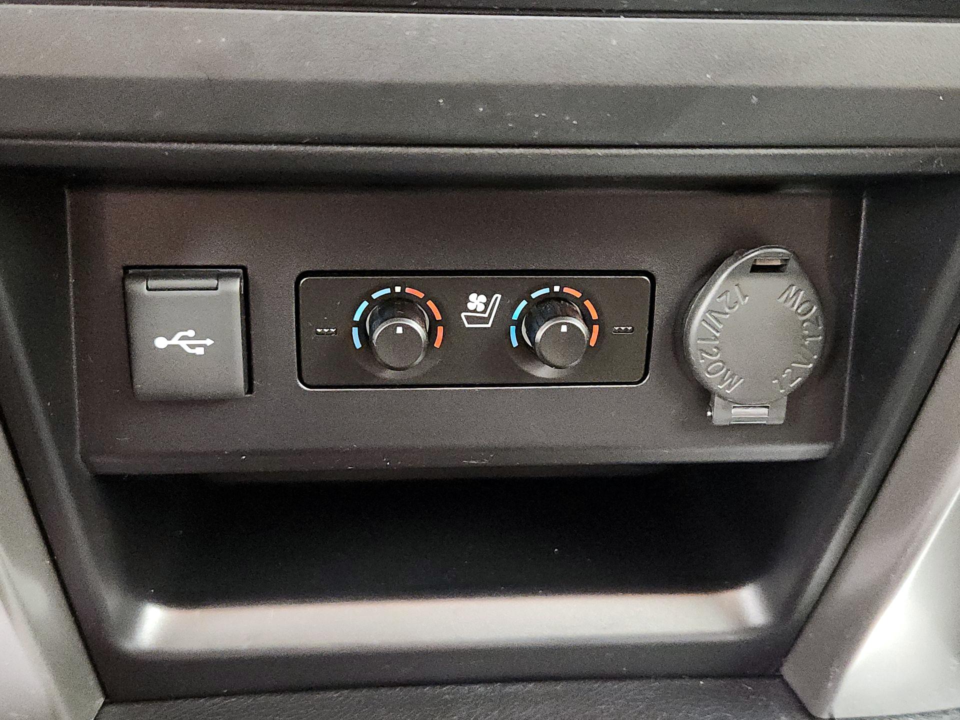 Thumbnail: 2022 Toyota 4Runner - 19