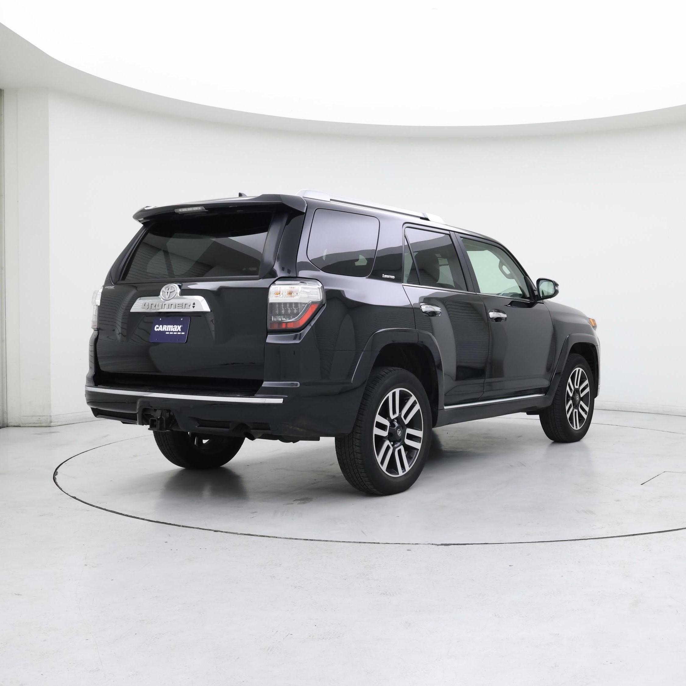 Thumbnail: 2022 Toyota 4Runner - 8