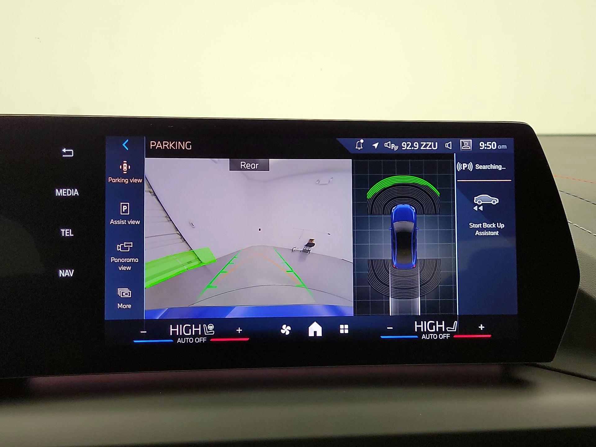 Thumbnail: 2025 BMW 2 Series - 13