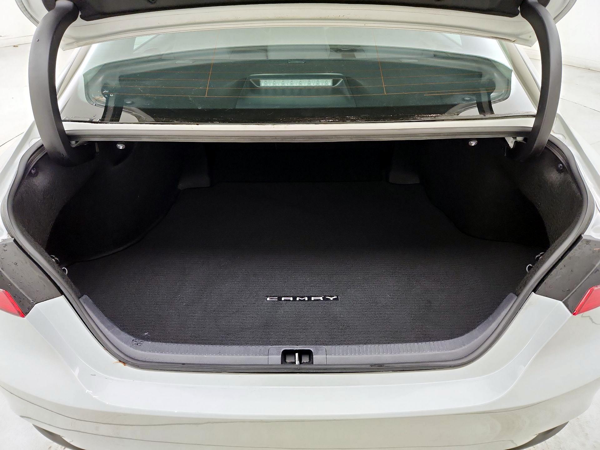 Thumbnail: 2023 Toyota Camry - 20