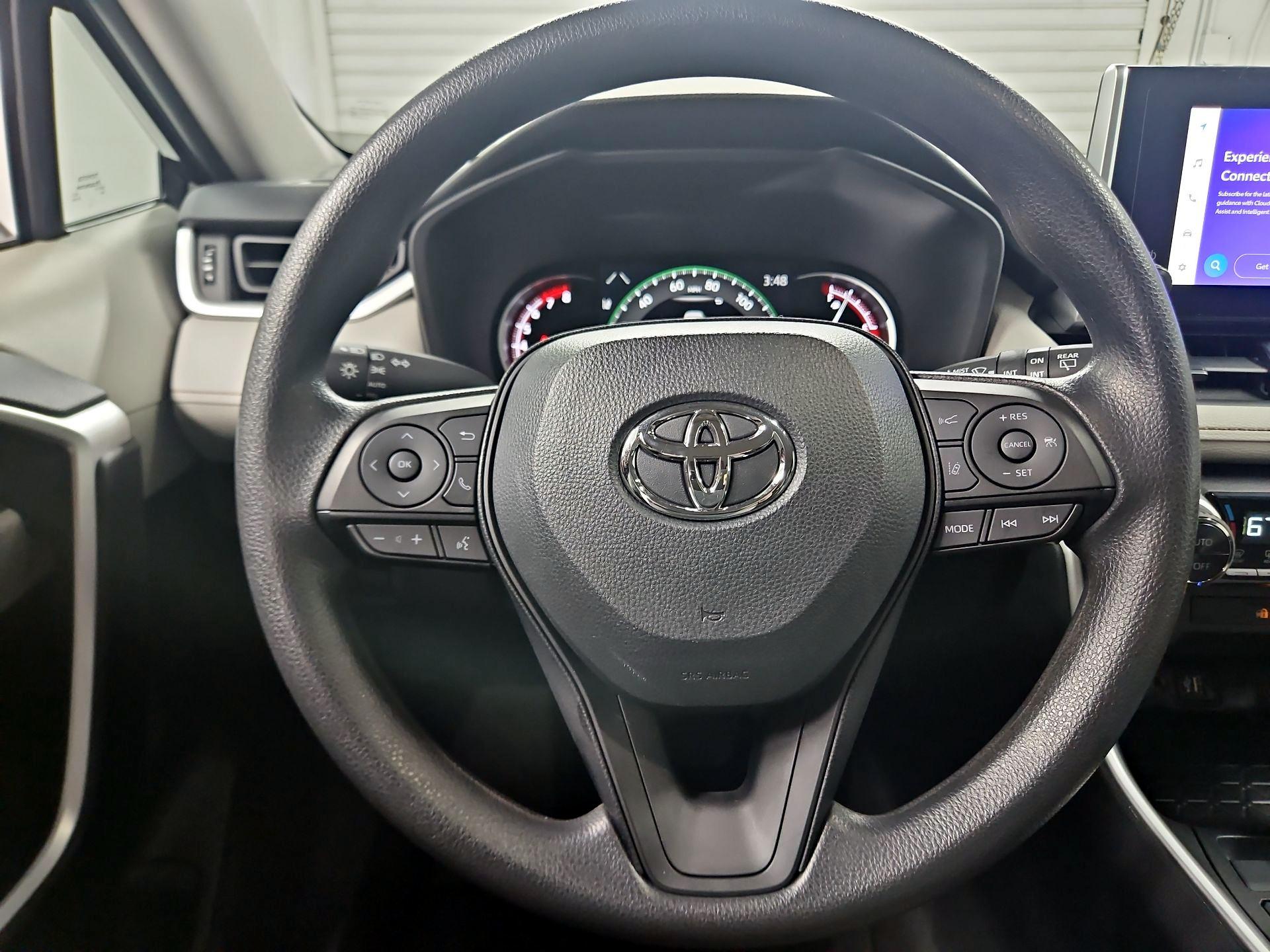 Thumbnail: 2024 Toyota RAV4 - 10