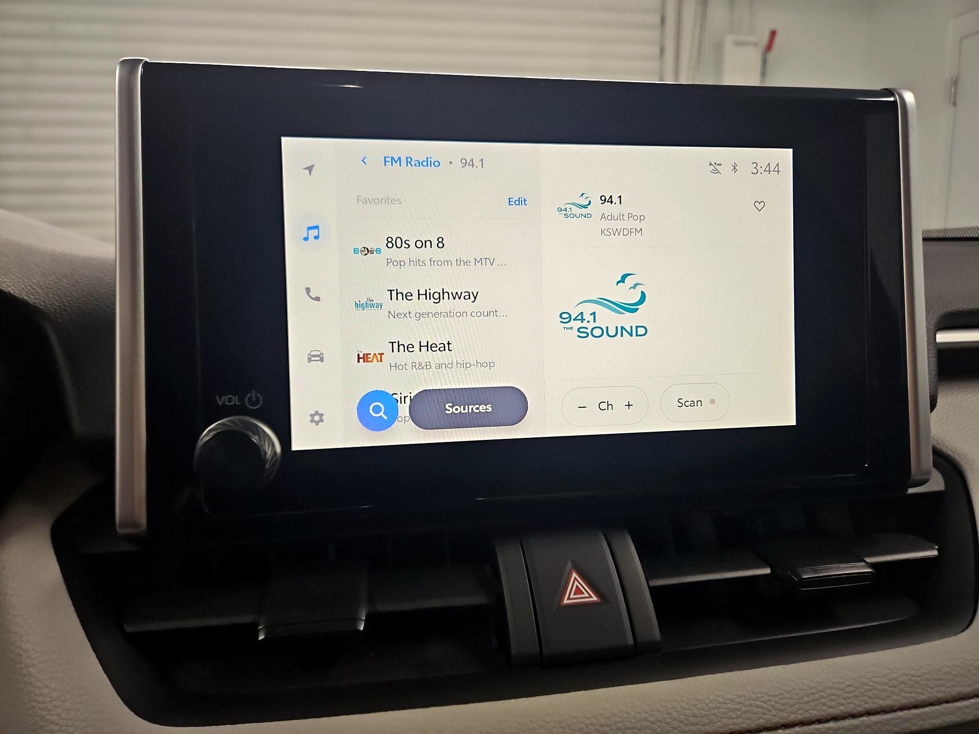 Thumbnail: 2024 Toyota RAV4 - 15