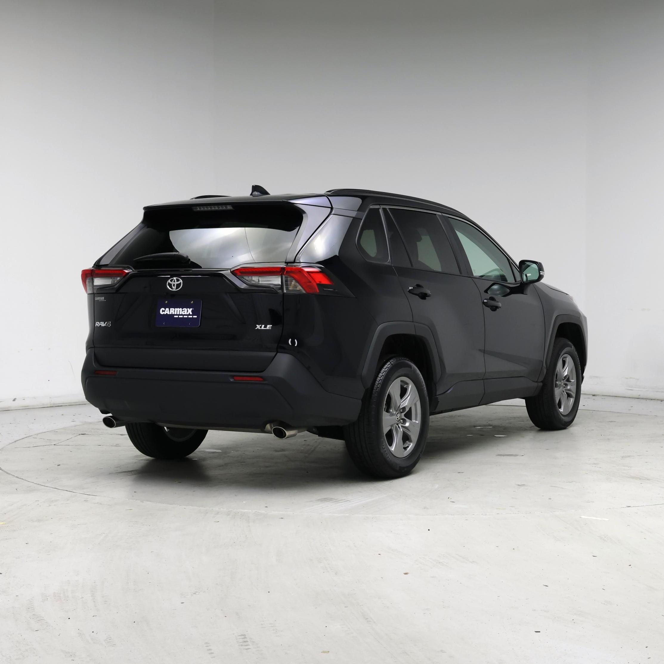 Thumbnail: 2024 Toyota RAV4 - 8