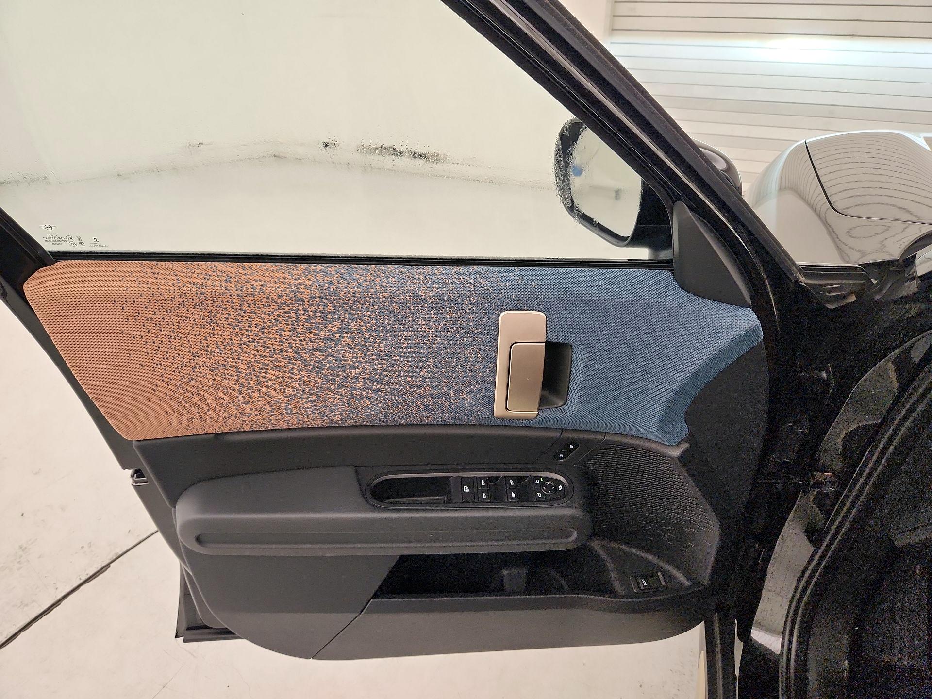 Thumbnail: 2025 MINI Cooper Countryman - 12