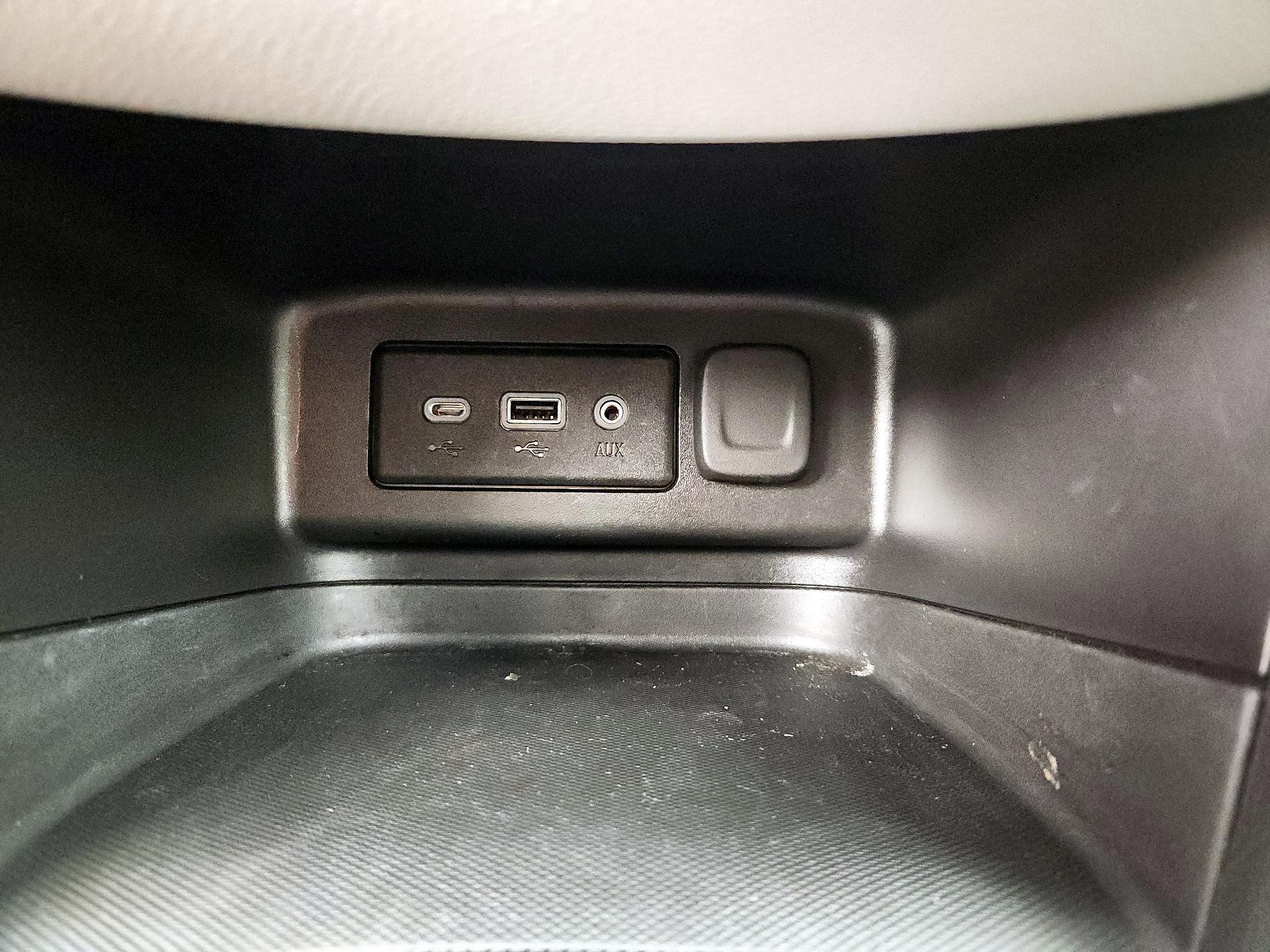 Thumbnail: 2024 Chevrolet Equinox - 18