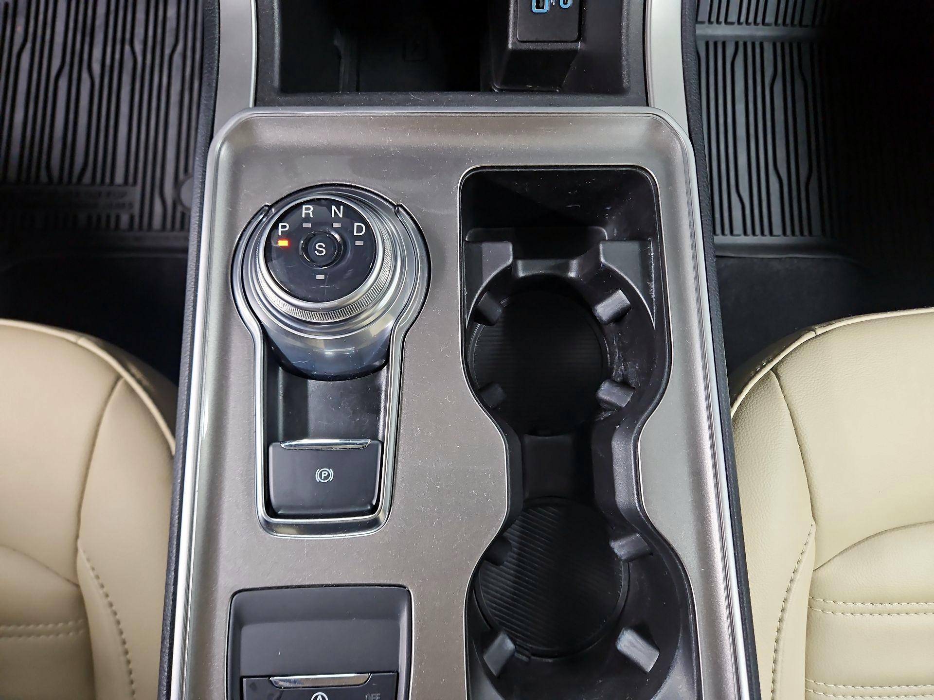 Thumbnail: 2023 Ford Edge - 18