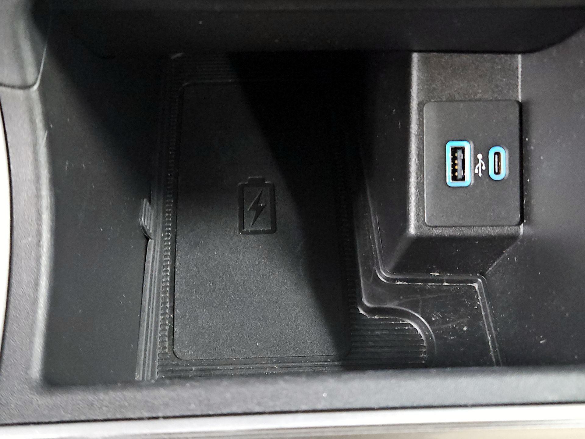 Thumbnail: 2023 Ford Edge - 19