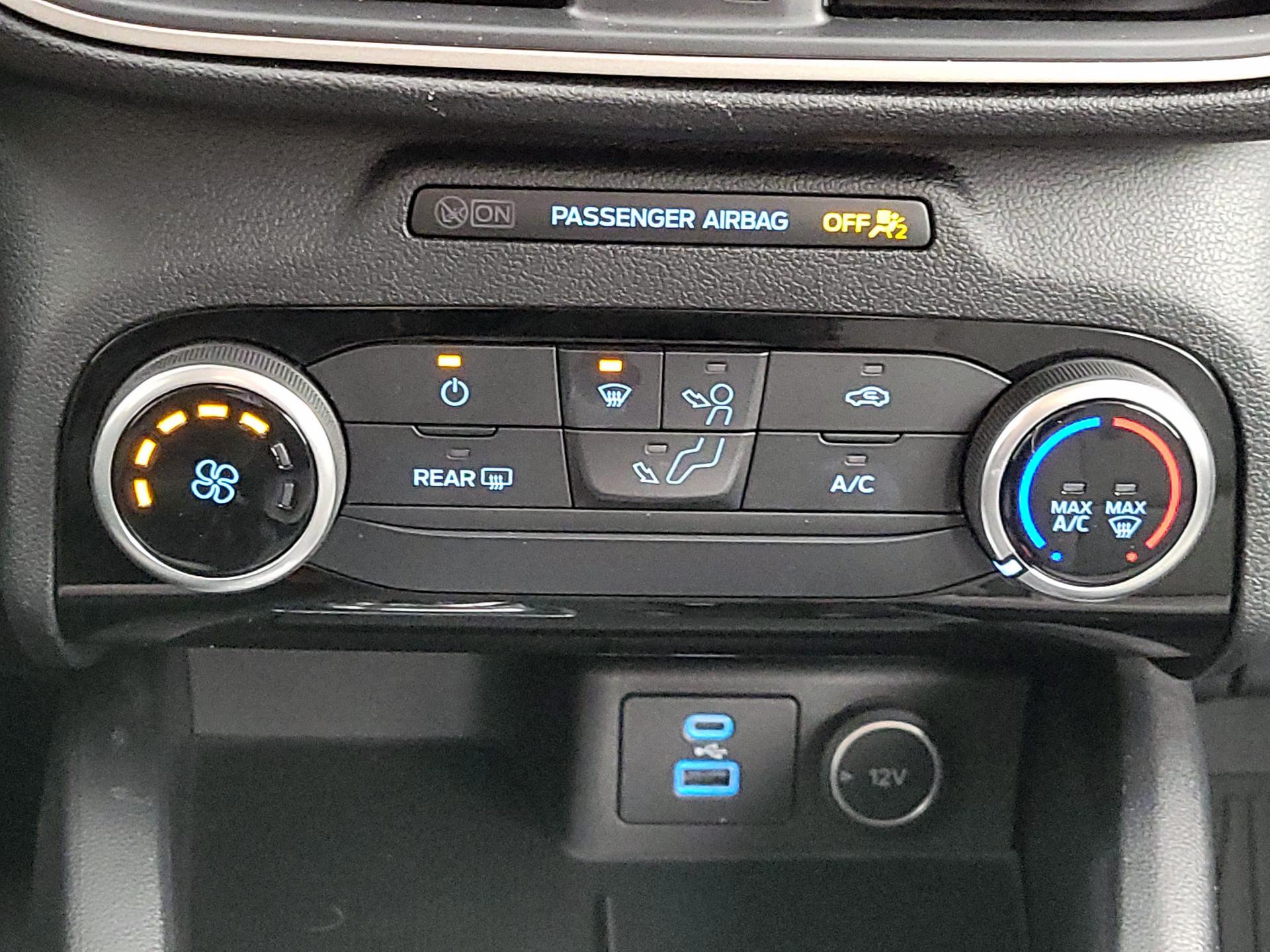 Thumbnail: 2021 Ford Escape - 16