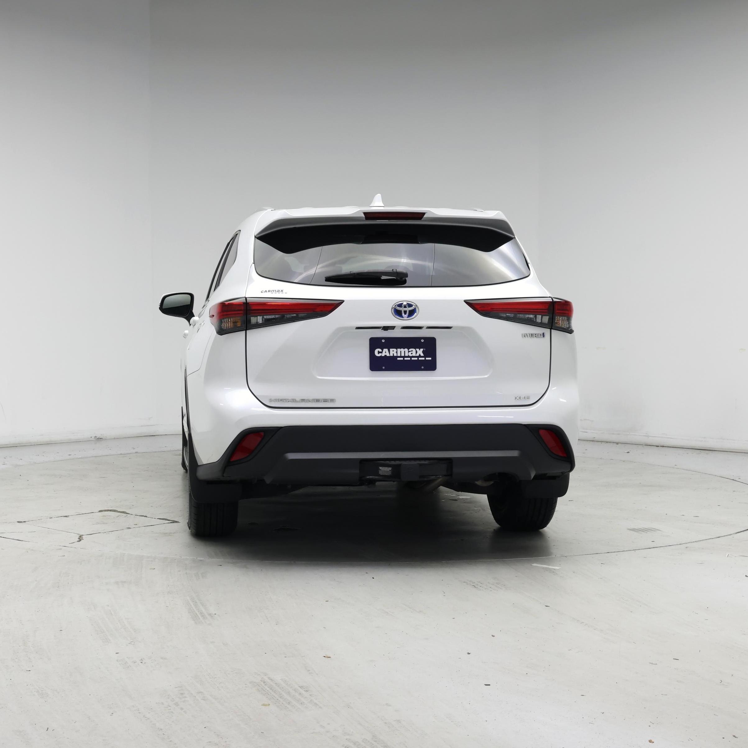 Thumbnail: 2023 Toyota Highlander - 6