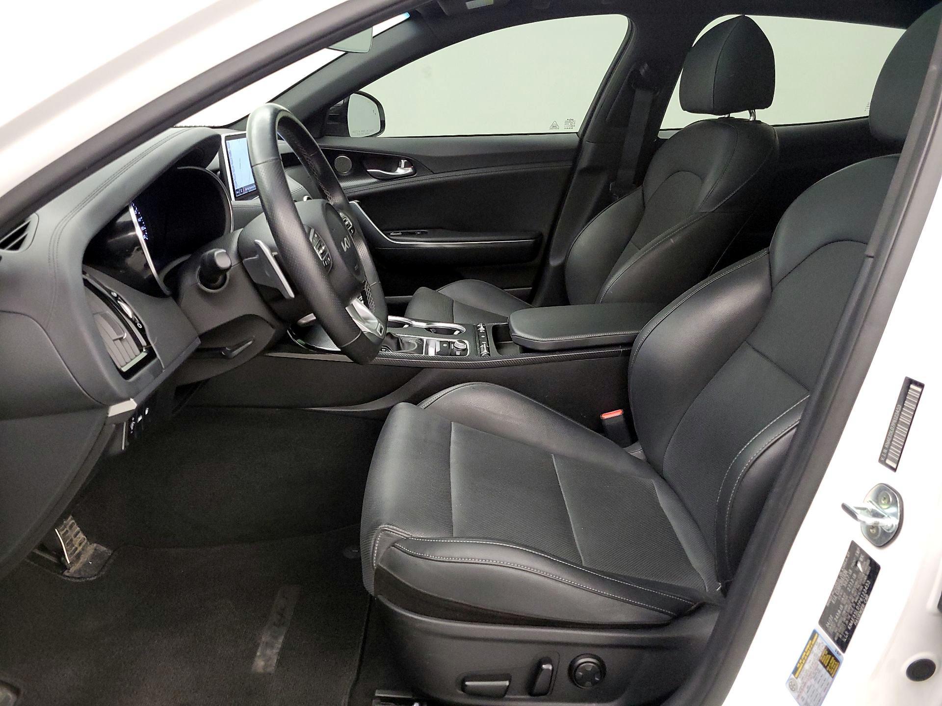 Thumbnail: 2023 Kia Stinger - 11