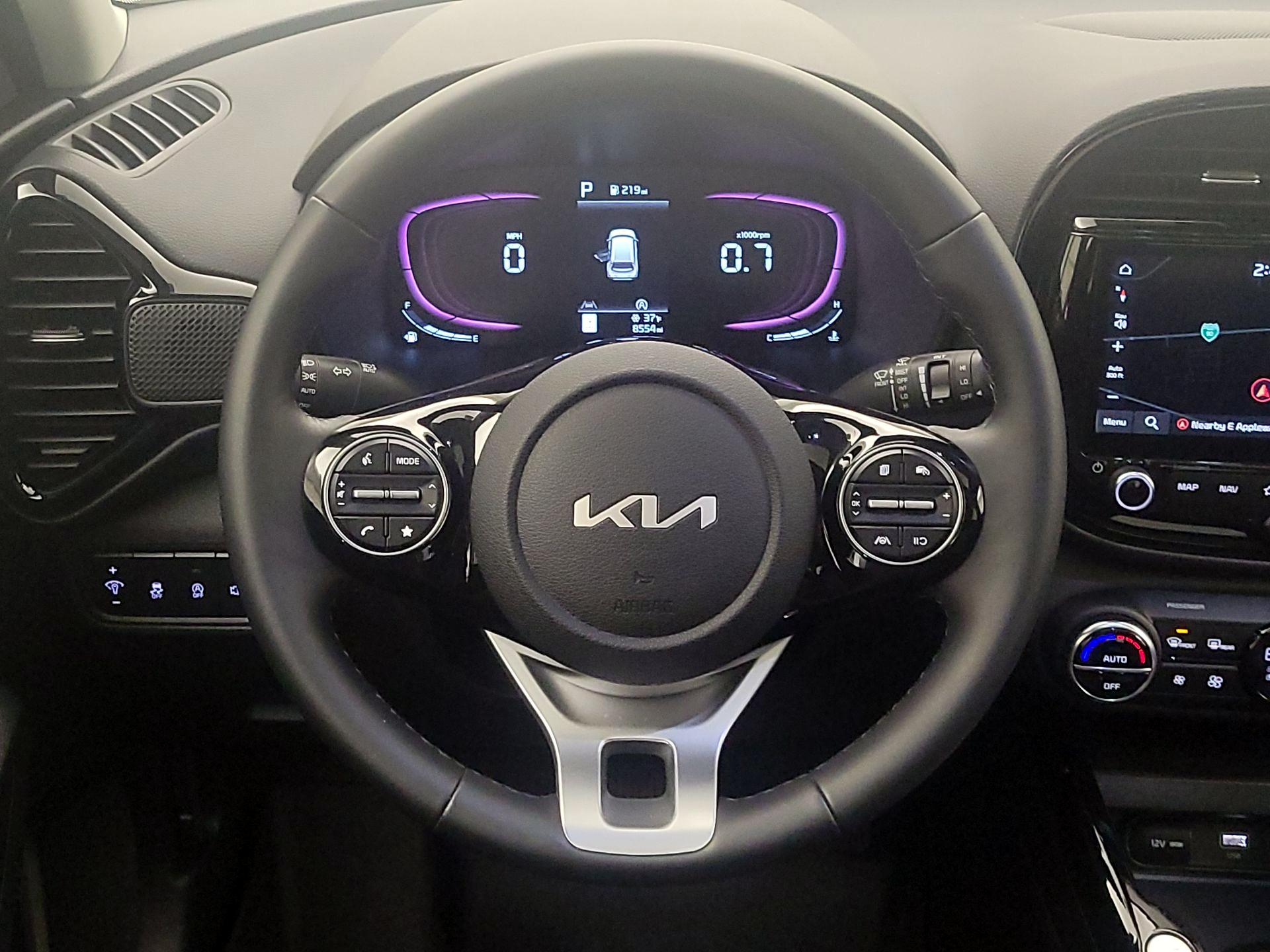 Thumbnail: 2023 Kia Soul - 10