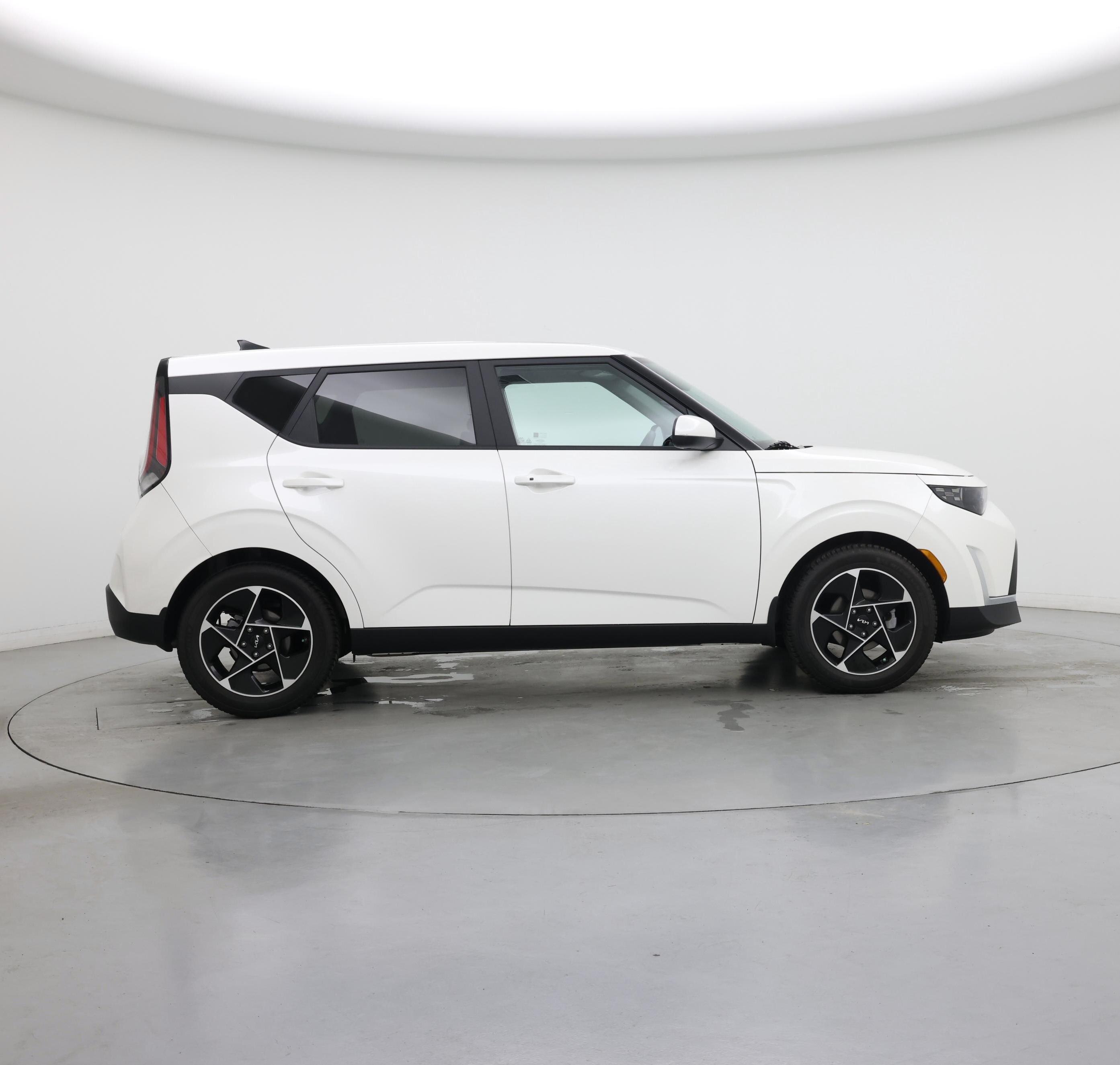 Thumbnail: 2023 Kia Soul - 7