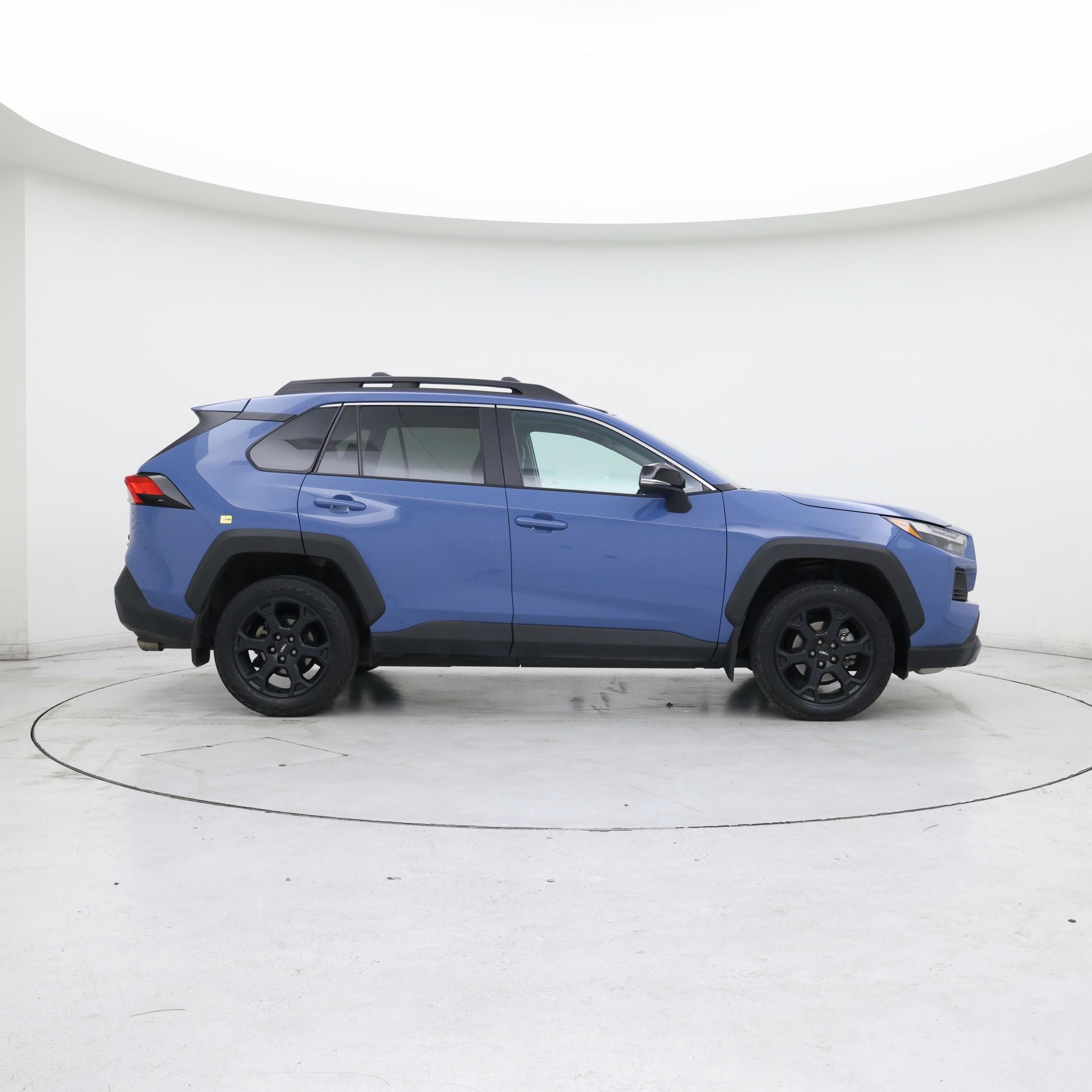 Thumbnail: 2022 Toyota RAV4 - 7