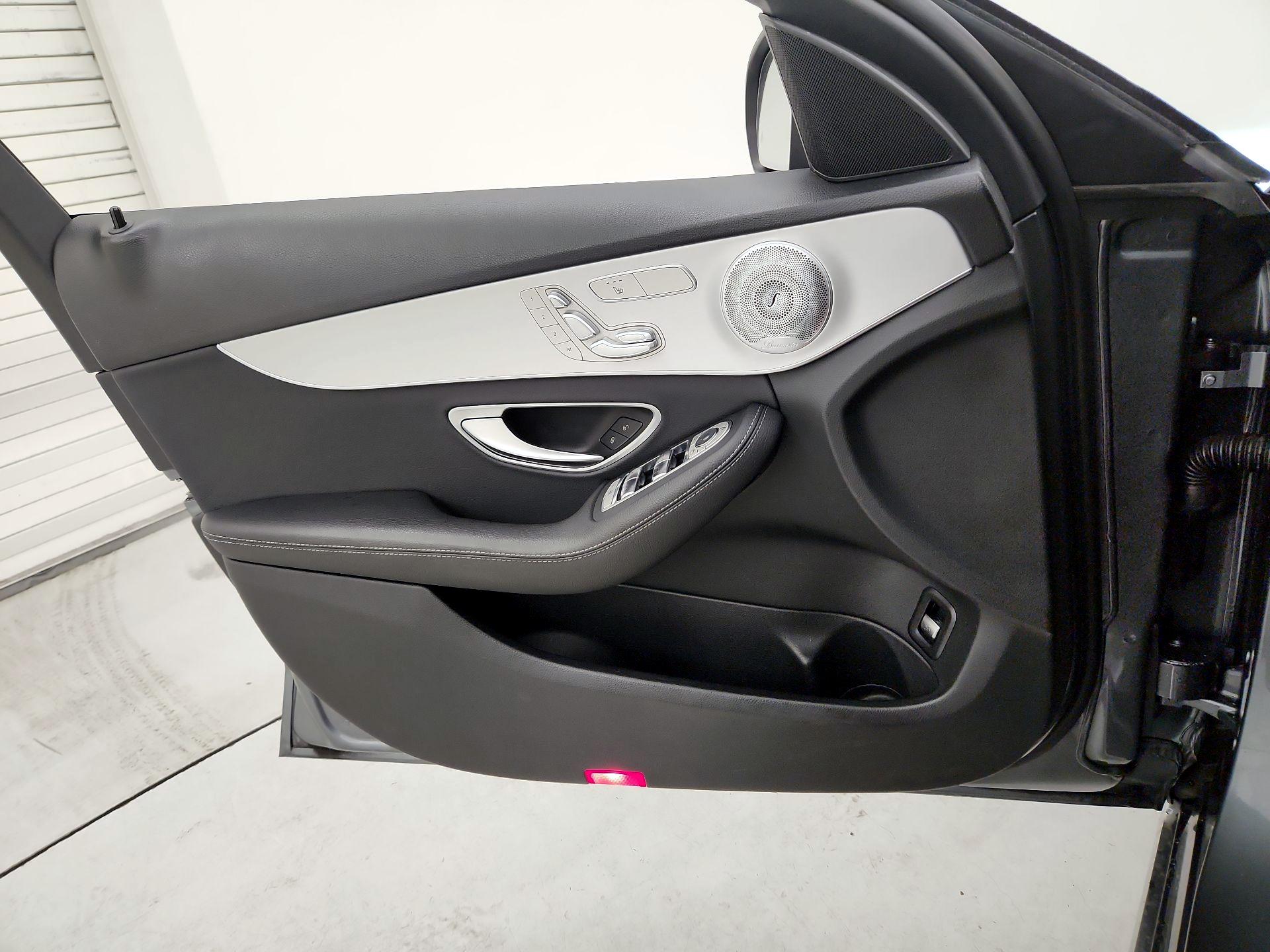 Thumbnail: 2020 Mercedes-Benz C-Class - 12