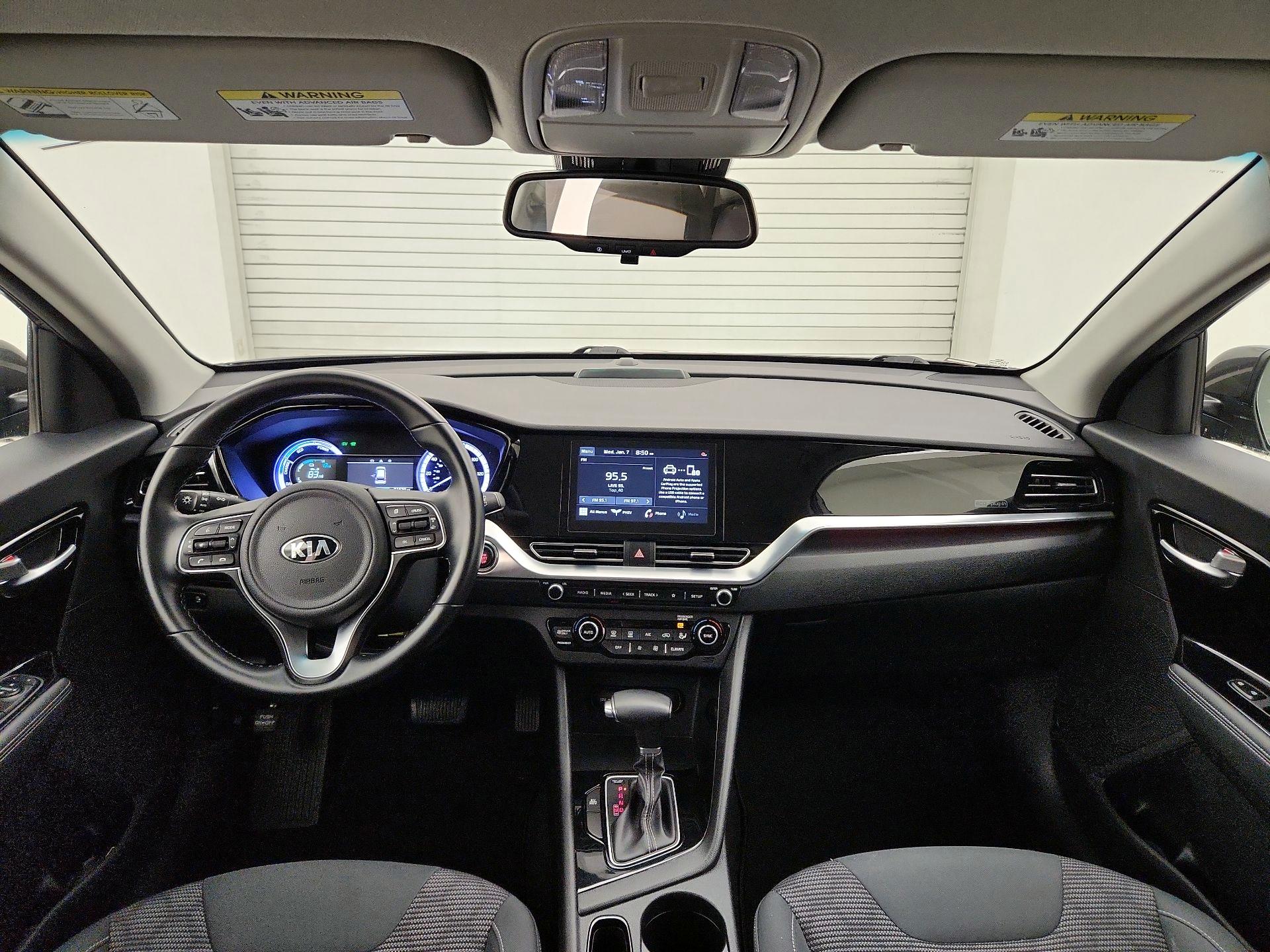 Thumbnail: 2020 Kia Niro - 9