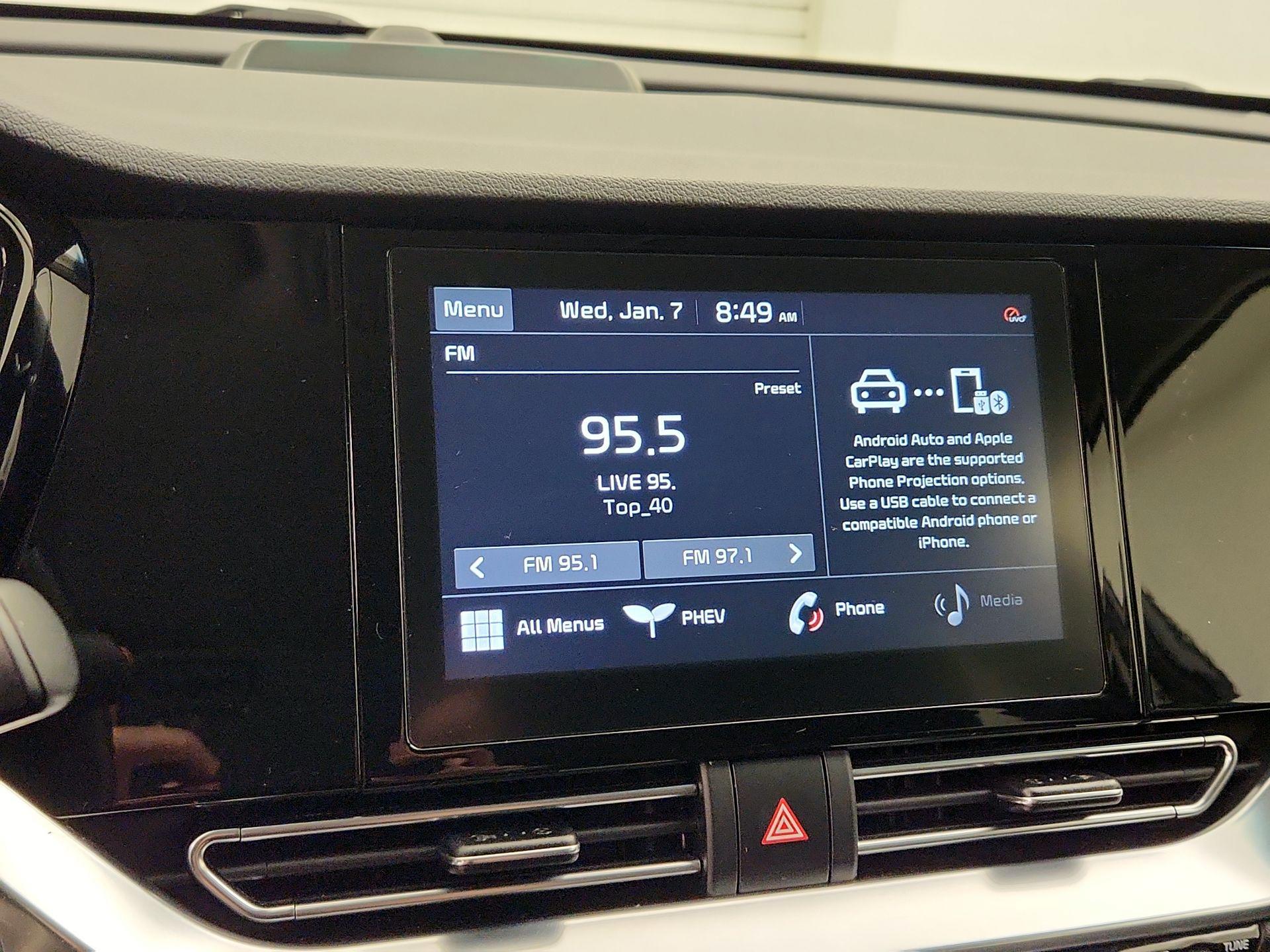 Thumbnail: 2020 Kia Niro - 15