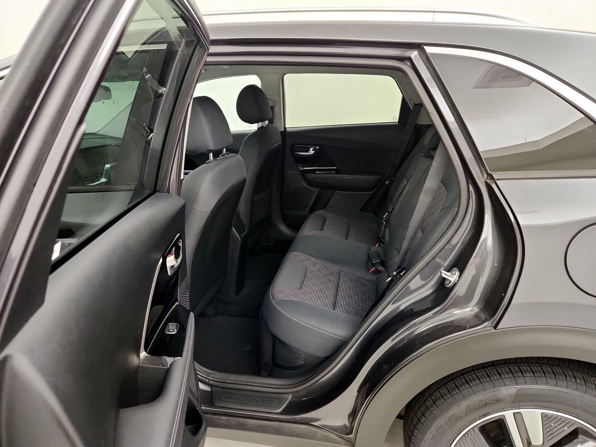 Thumbnail: 2020 Kia Niro - 19