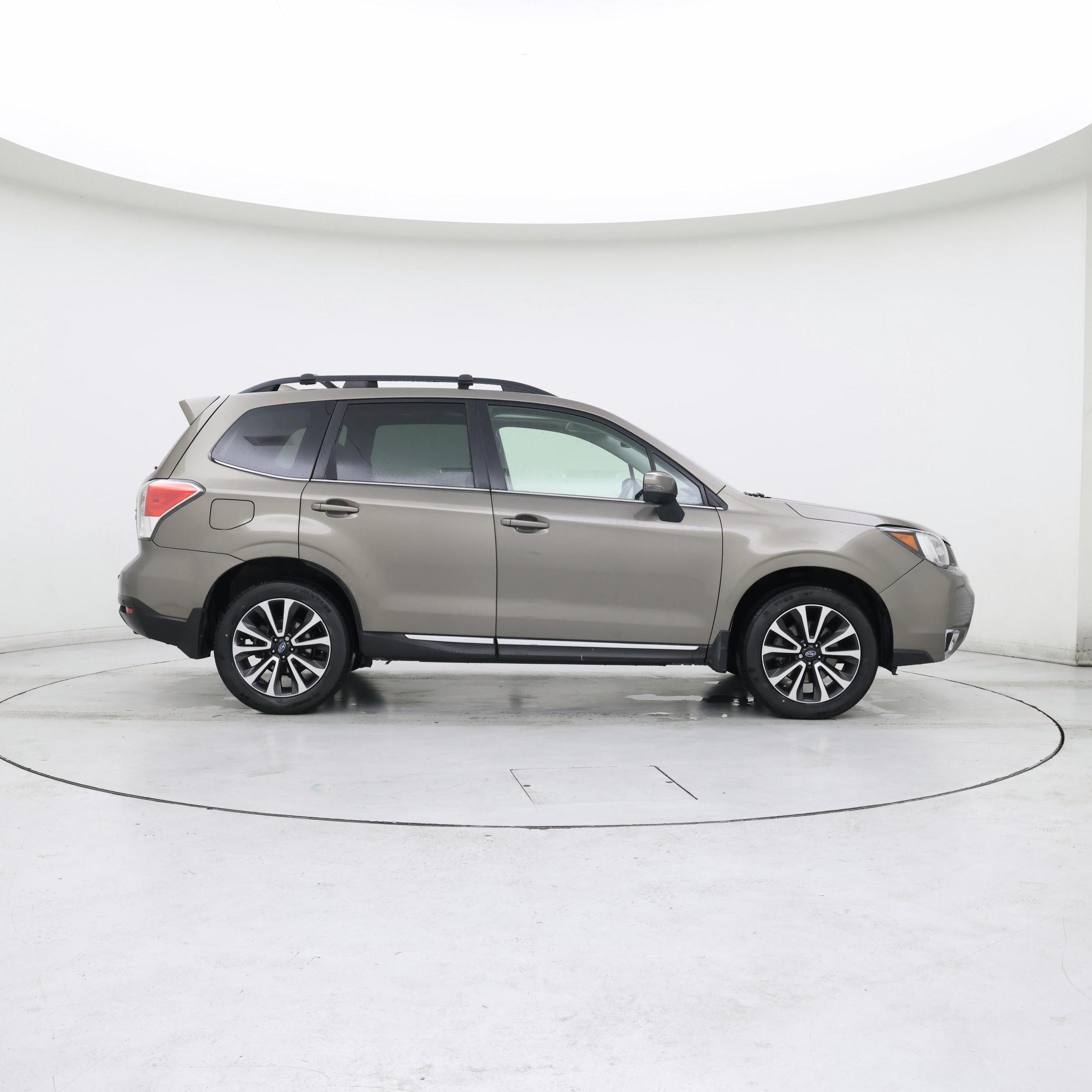 Thumbnail: 2017 Subaru Forester - 7