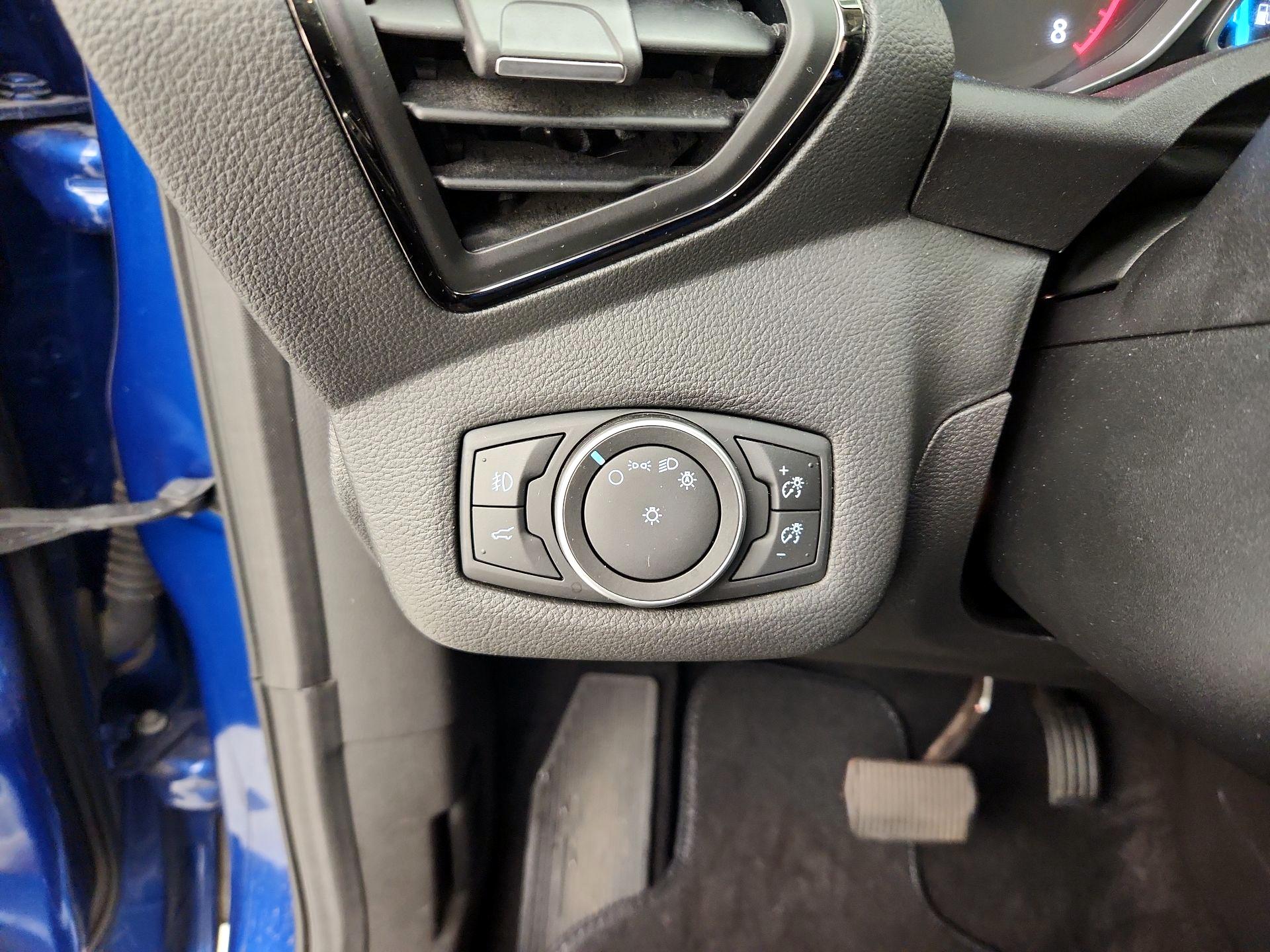 Thumbnail: 2018 Ford Escape - 13