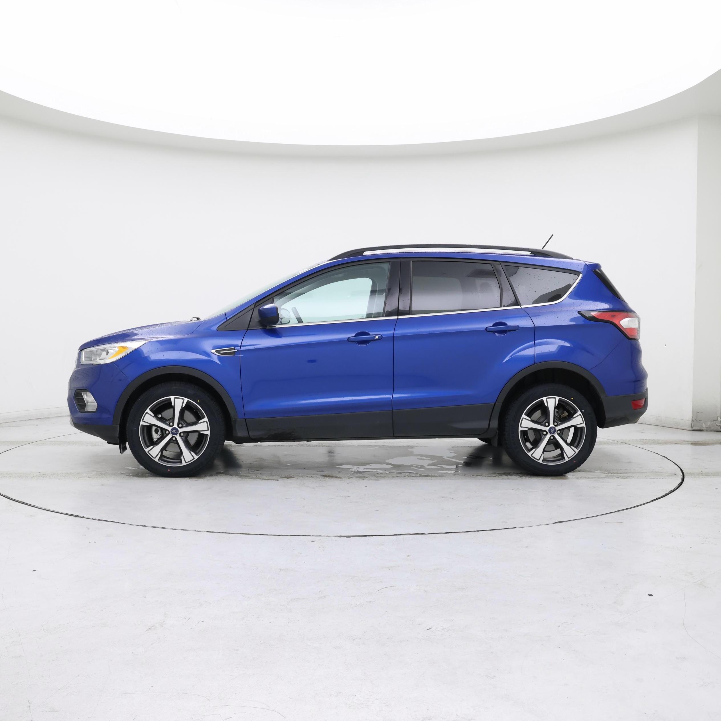 Thumbnail: 2018 Ford Escape - 3