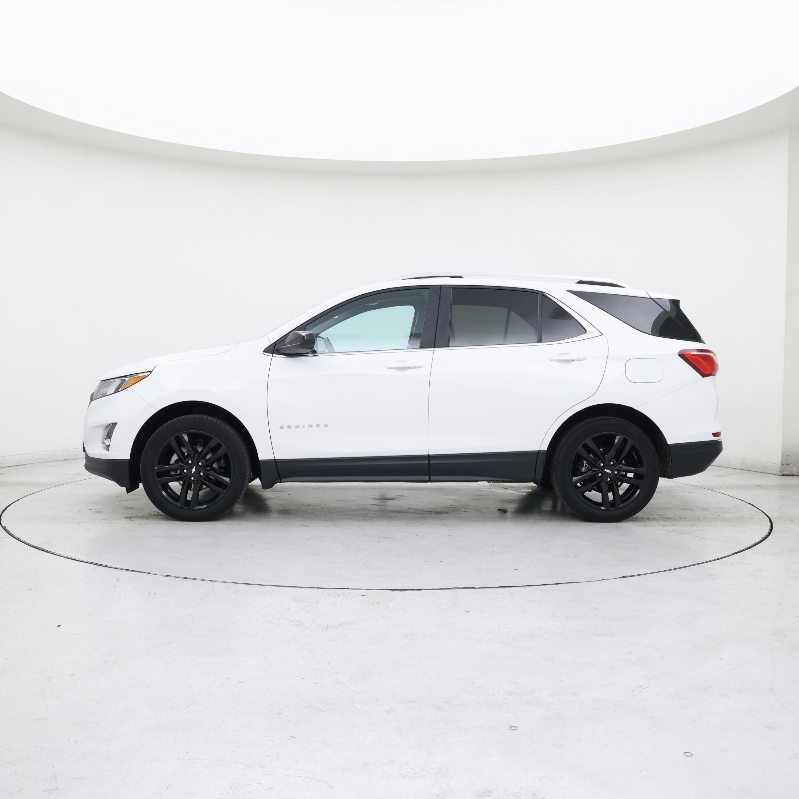 Thumbnail: 2021 Chevrolet Equinox - 3