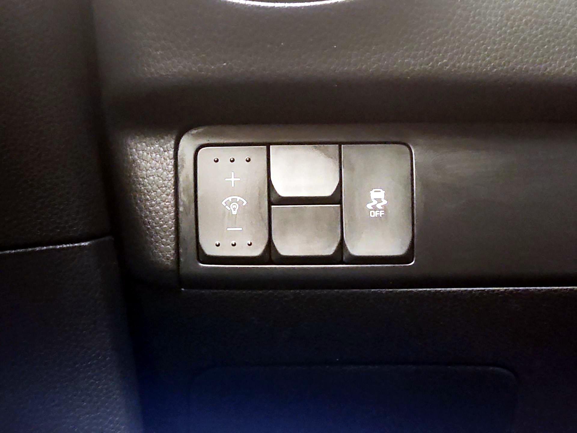 Thumbnail: 2015 Kia Soul - 13