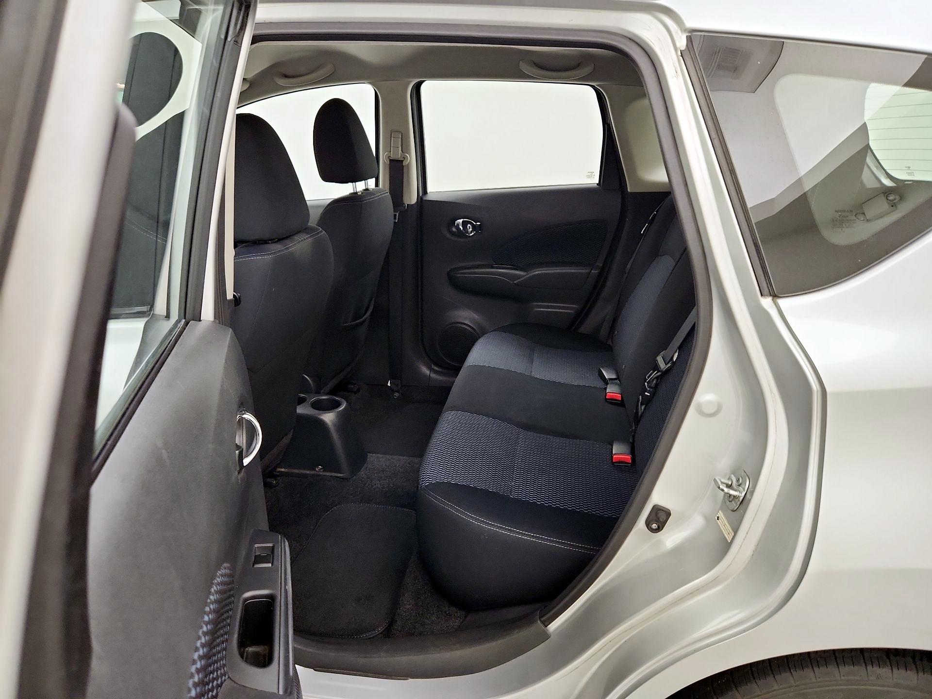 Thumbnail: 2016 Nissan Versa Note - 18