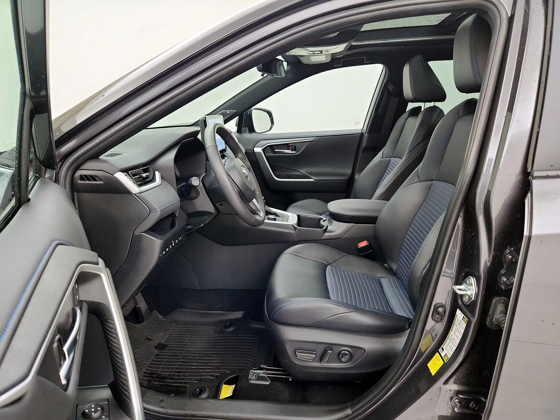 Thumbnail: 2024 Toyota RAV4 - 11