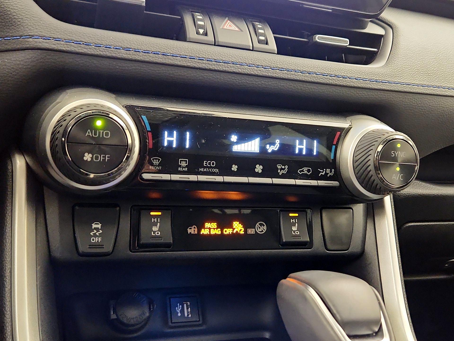 Thumbnail: 2024 Toyota RAV4 - 17